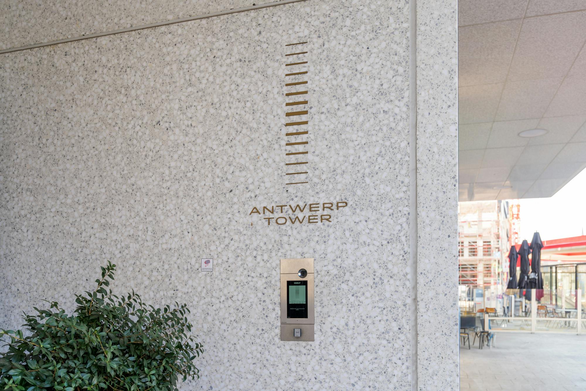 Exclusief wonen met panoramisch uitzicht in de Antwerp Tower foto 33