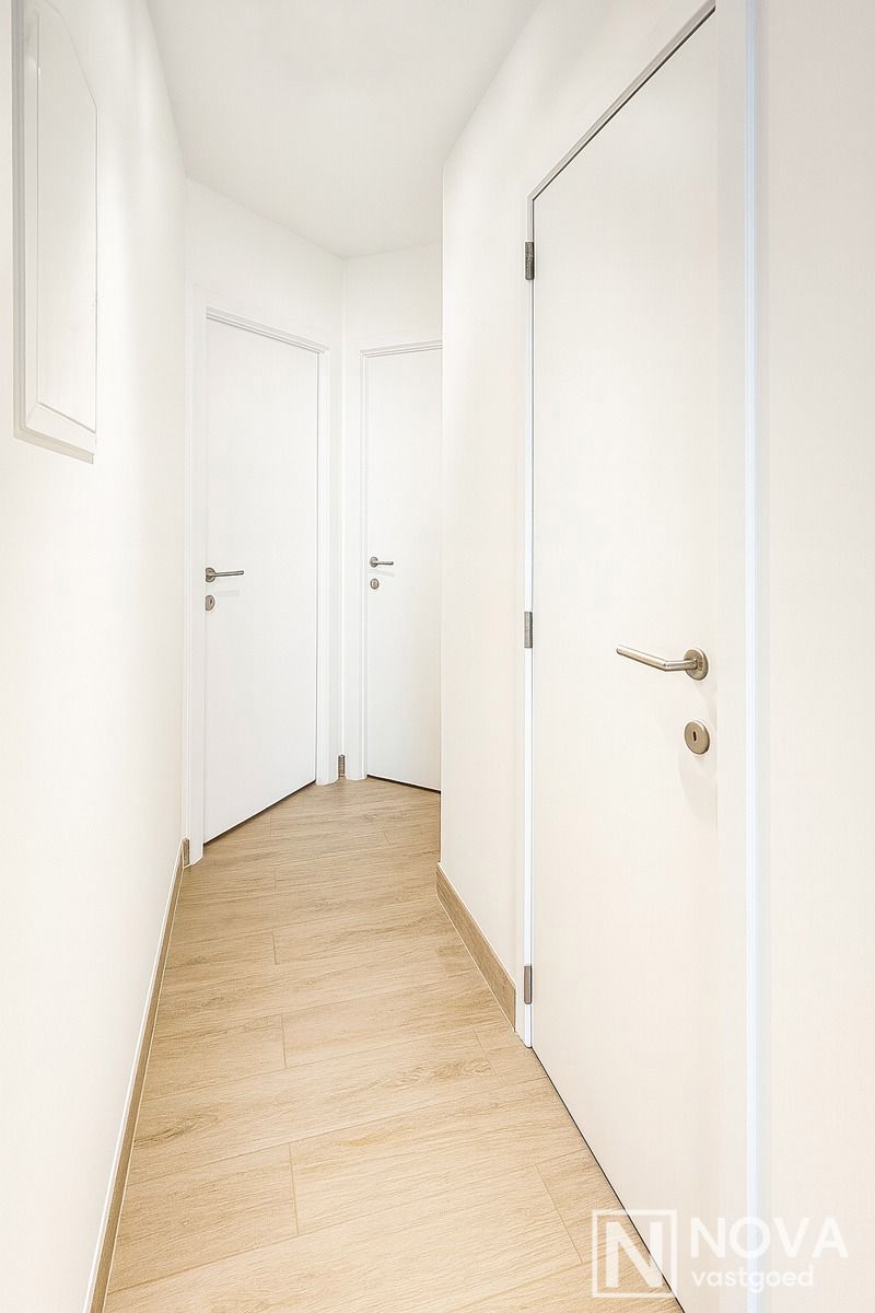 Uitstekend gelegen appartement met 2 slaapkamers op de Kaai. foto 11