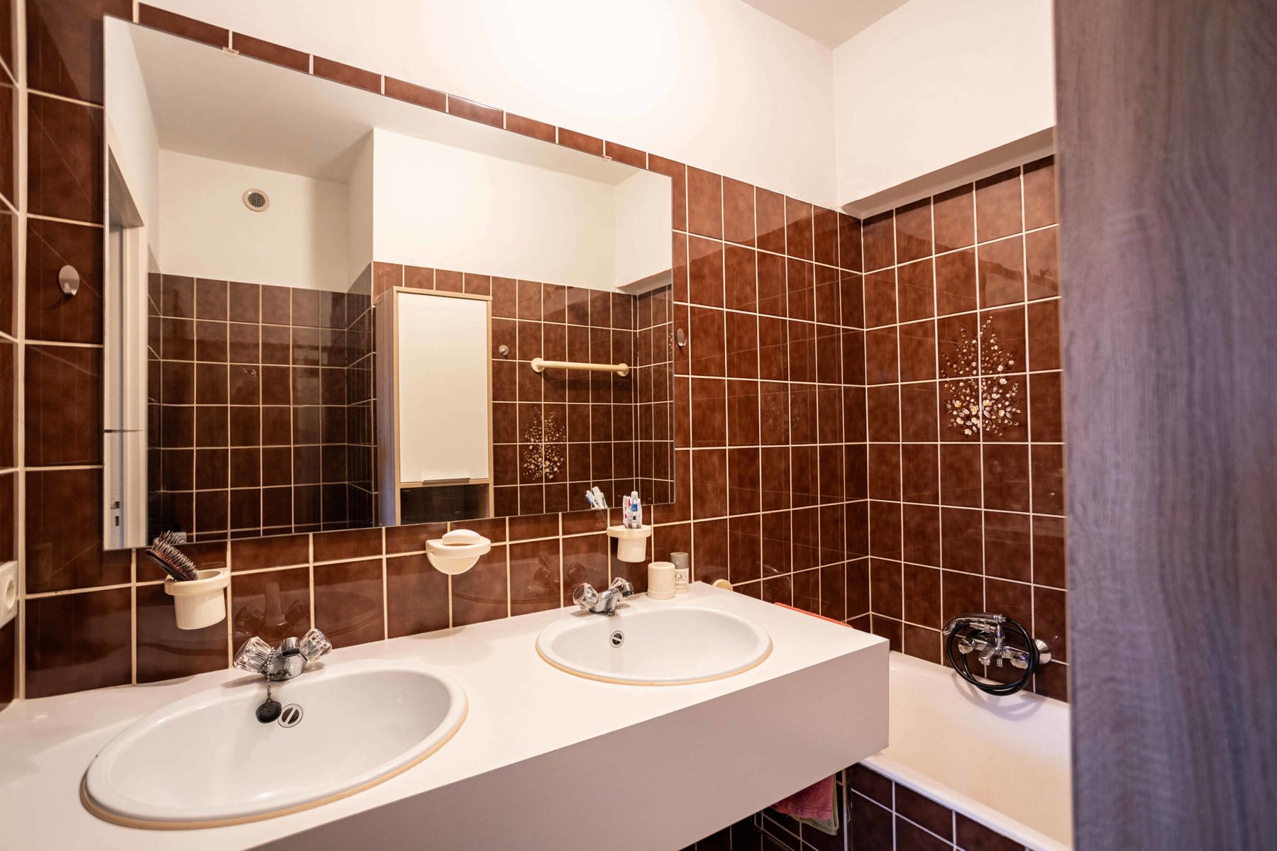 Ruim en lichtrijk duplexappartement met garagebox foto 7