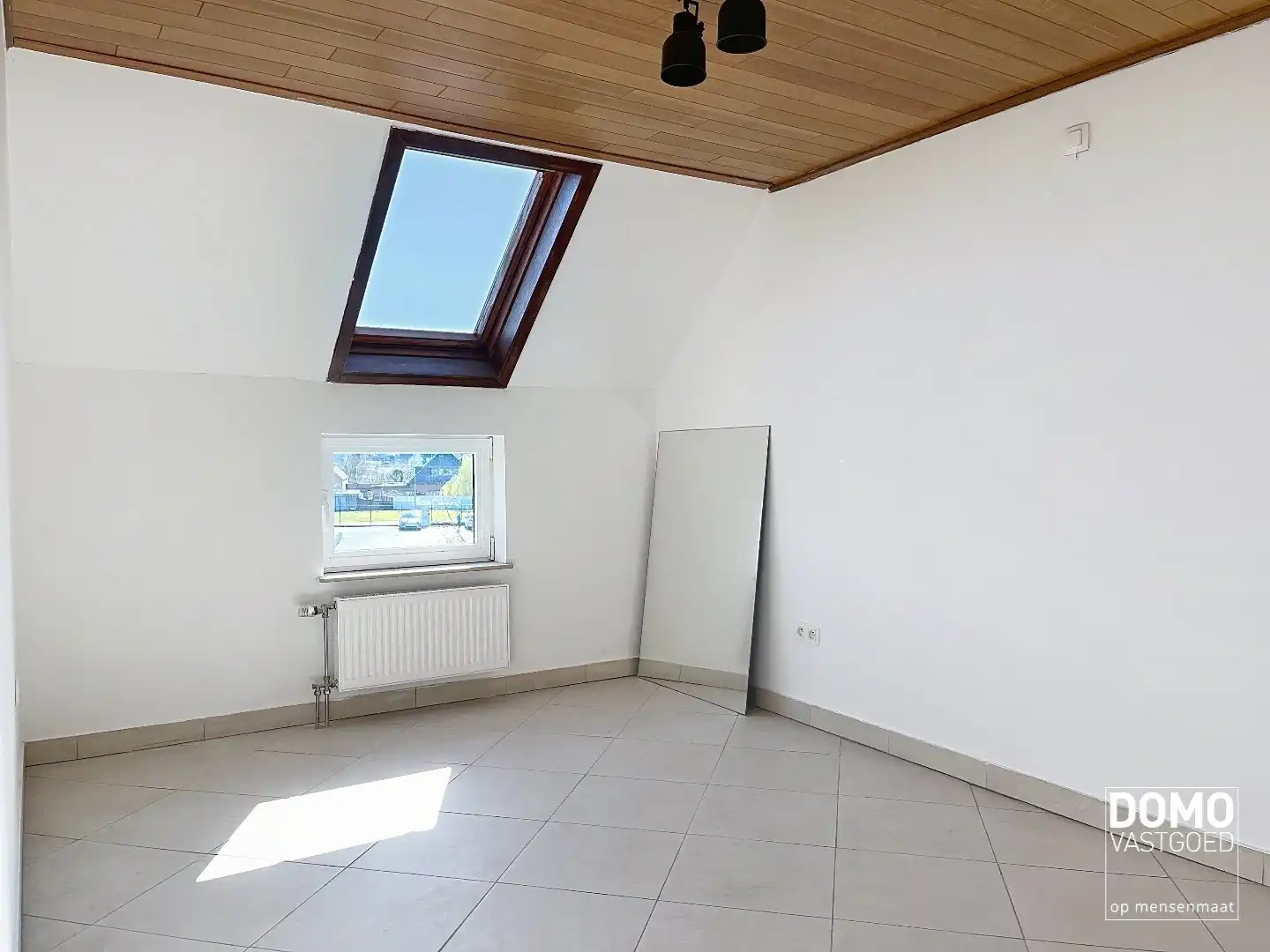 INSTAPKLAAR  DUPLEXAPPARTEMENT MET 2 SLAAPKAMERS OP GOEDE LOCATIE IN KURINGEN foto 8