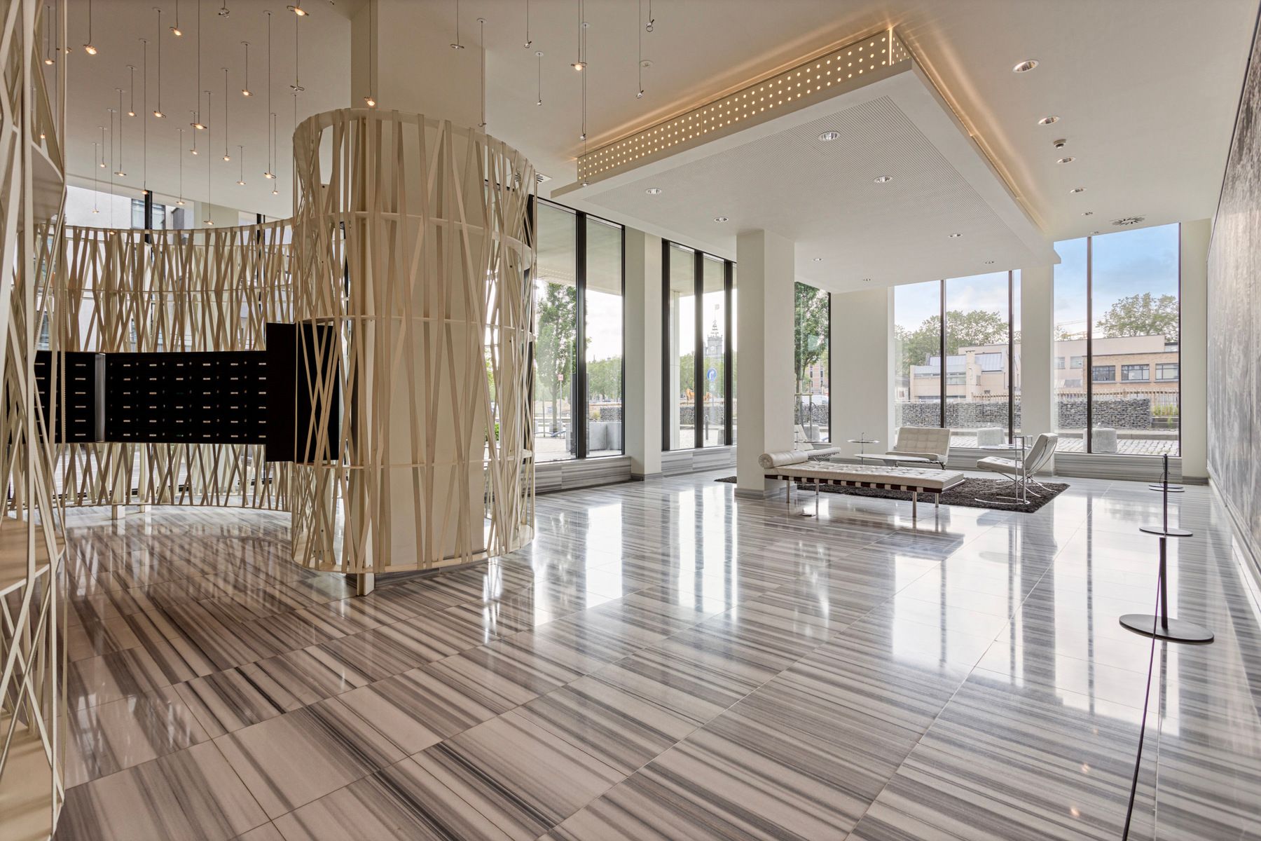 Luxueus appartement met 2 slpk. en uitzicht in Up-Site tower foto 18