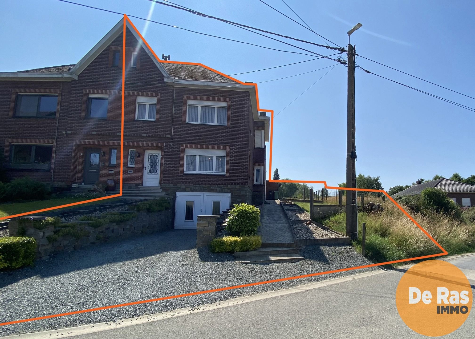 Hoofdfoto van de publicatie: HAALTERT- renovatiewoning op 22 are met prachtig vergezicht