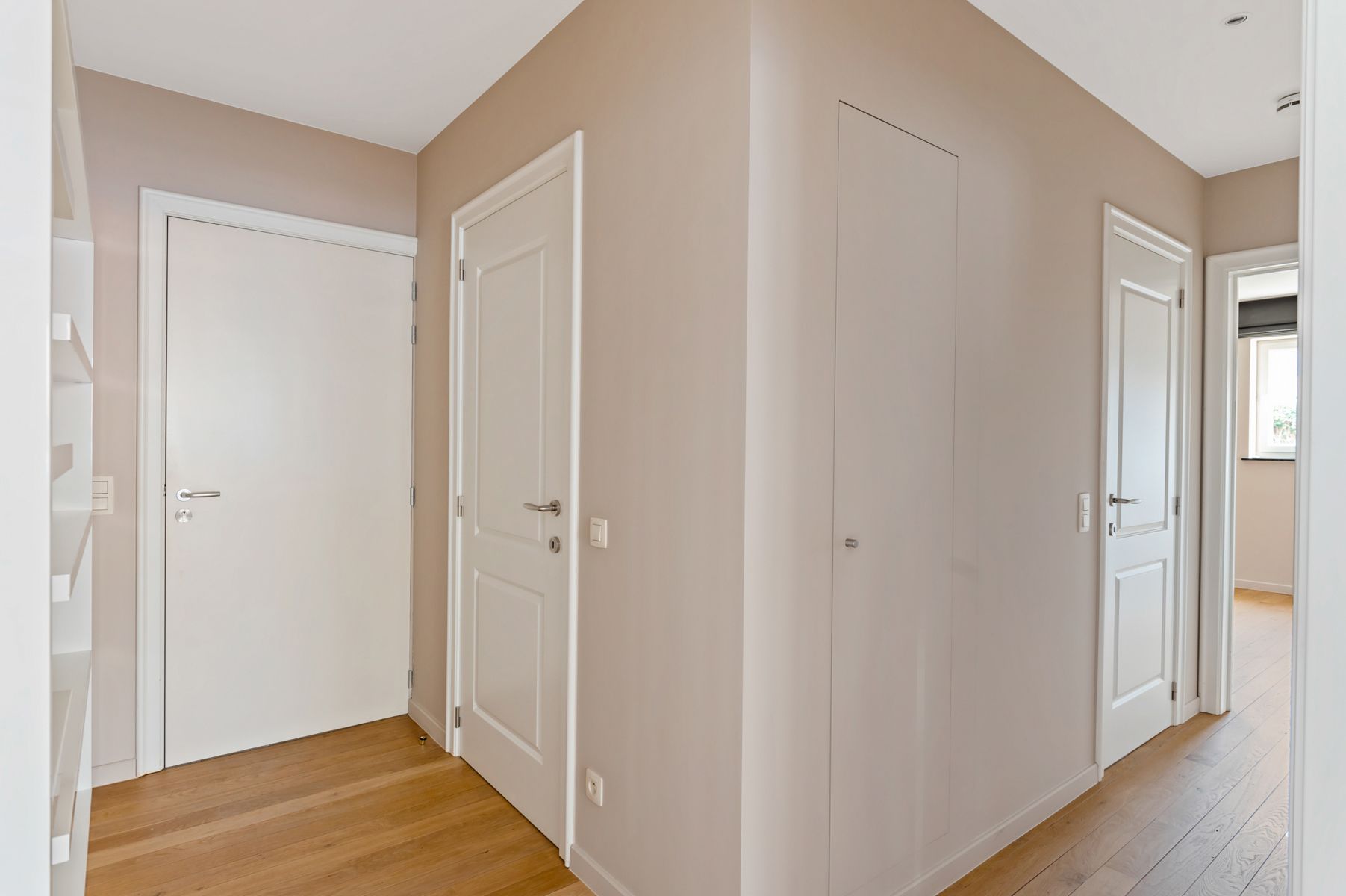 Luxueus  gelijkvloers appartement in centrum Schilde.  foto 18