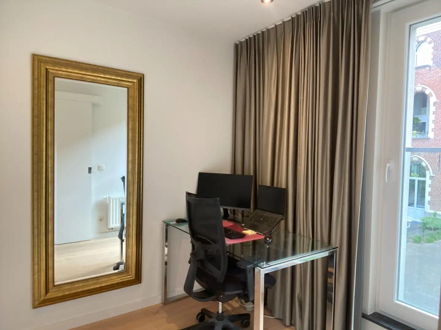 Modern appartement op de eerste verdieping foto 7