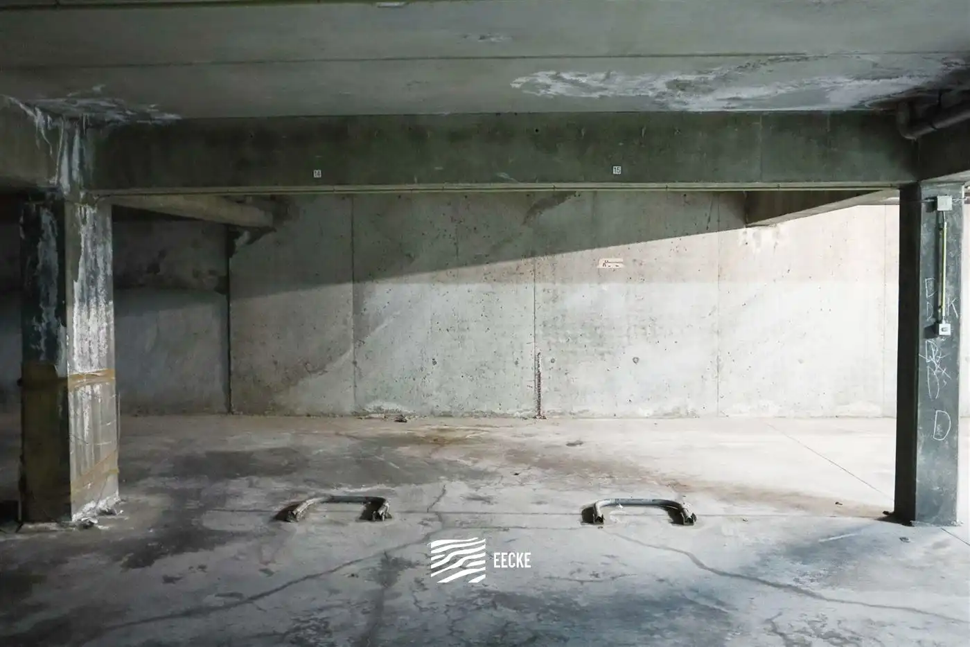 Parking - binnenstaanplaats foto 4