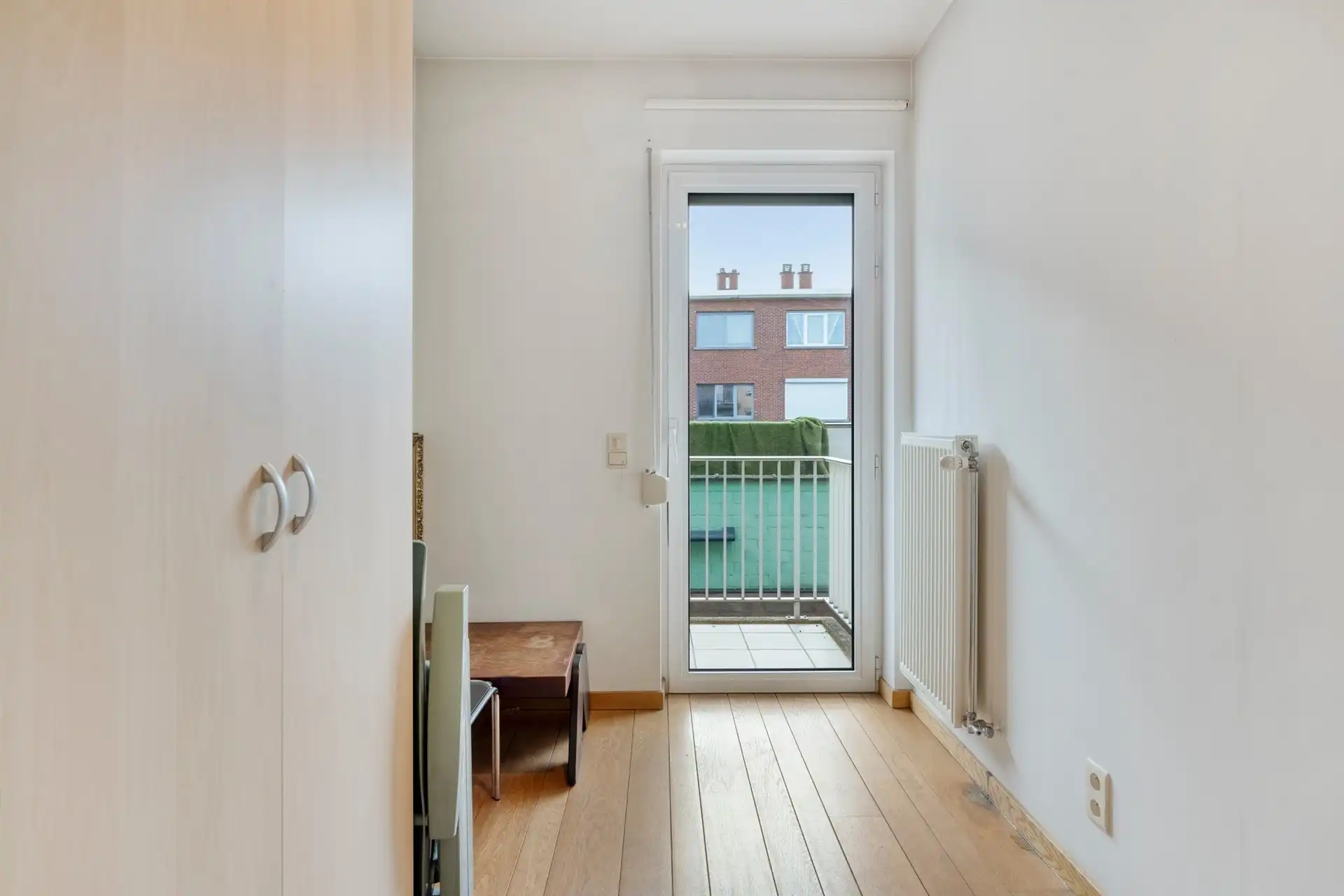 Uitstekend gelegen 3 slaapkamerappartement met 2 autostaanplaatsen (105m²) foto 10