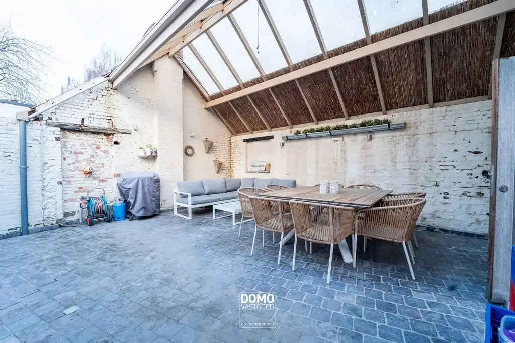 Verrassend ruime woning met karakter te Kuringen. foto 15