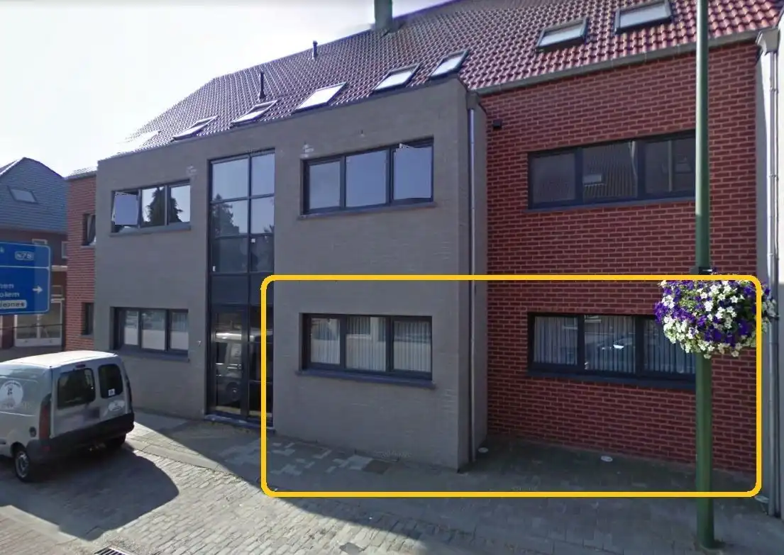 Gelijkvloers appartement (120 m²) met ruime woonkamer, 2 slpks. en terras. foto 21