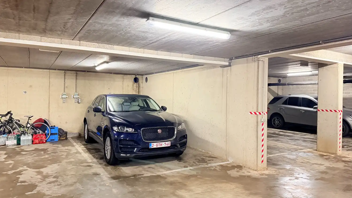 2 staanplaatsen beschikbaar: Veilig parkeren aan scherpe prijs foto 19