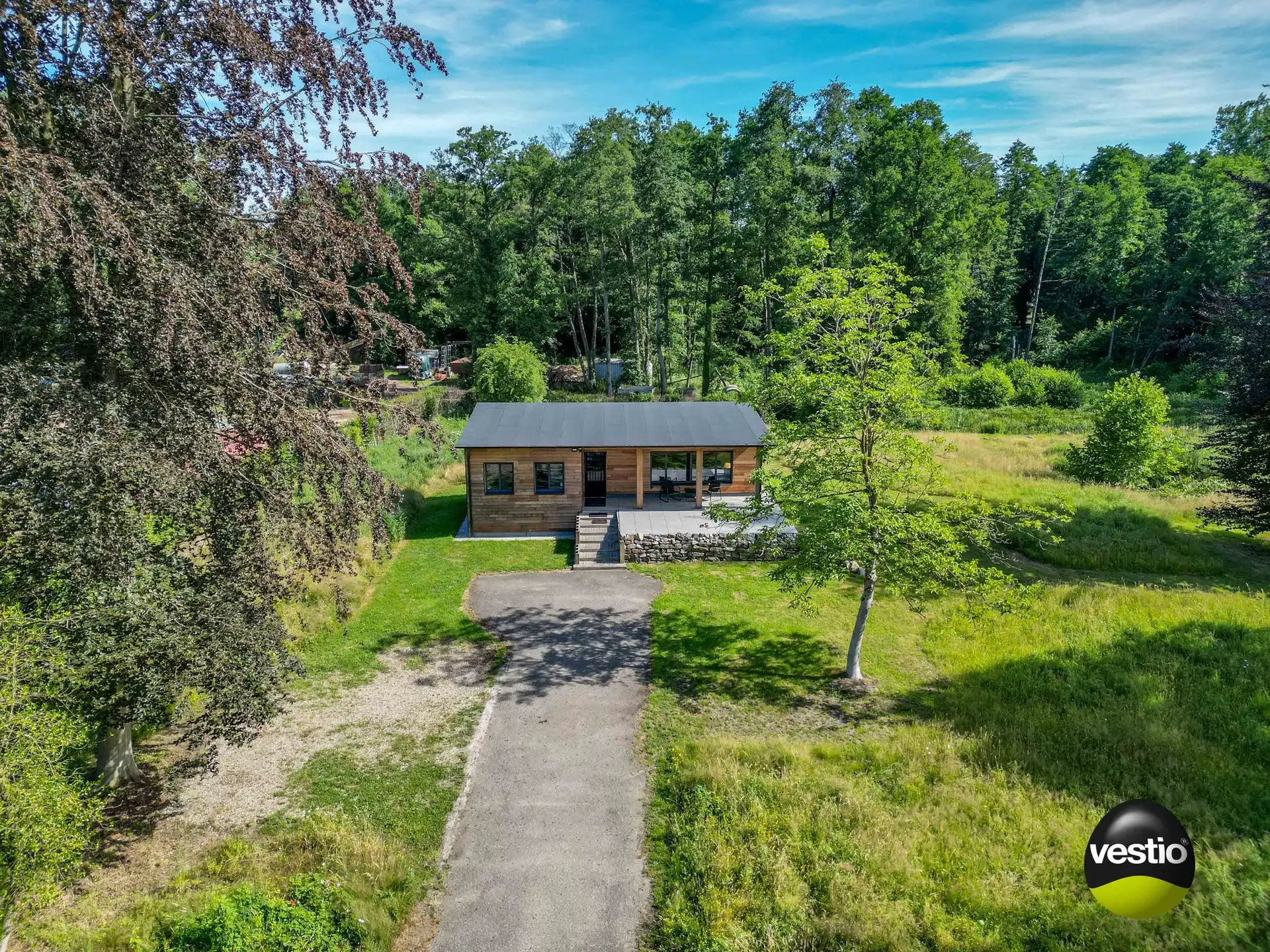 PRACHTIG GELEGEN VAKANTIEWONING OP 56 ARE foto 2
