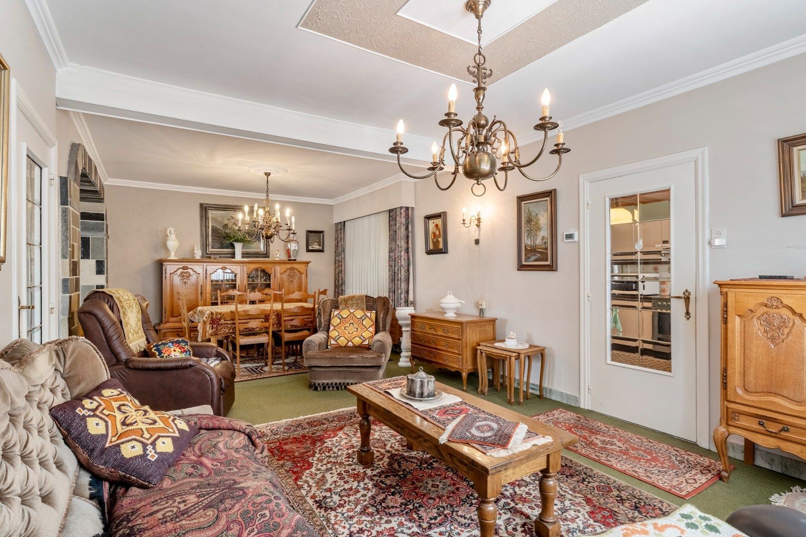 Halfvrijstaande gezinswoning op een ruim perceel van 13a80ca op wandelafstand van het centrum van Opoeteren! foto 14