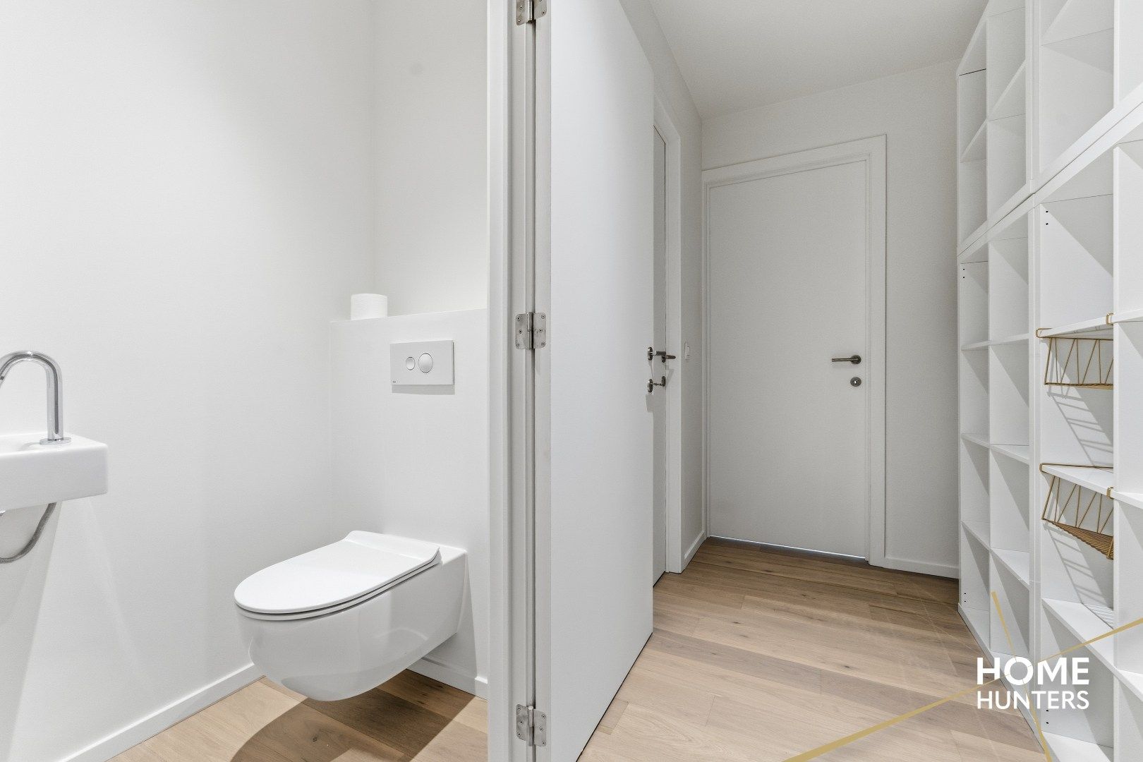 Luxe nieuwbouwappartement met ruim terras van maar liefst 36 m² foto 6