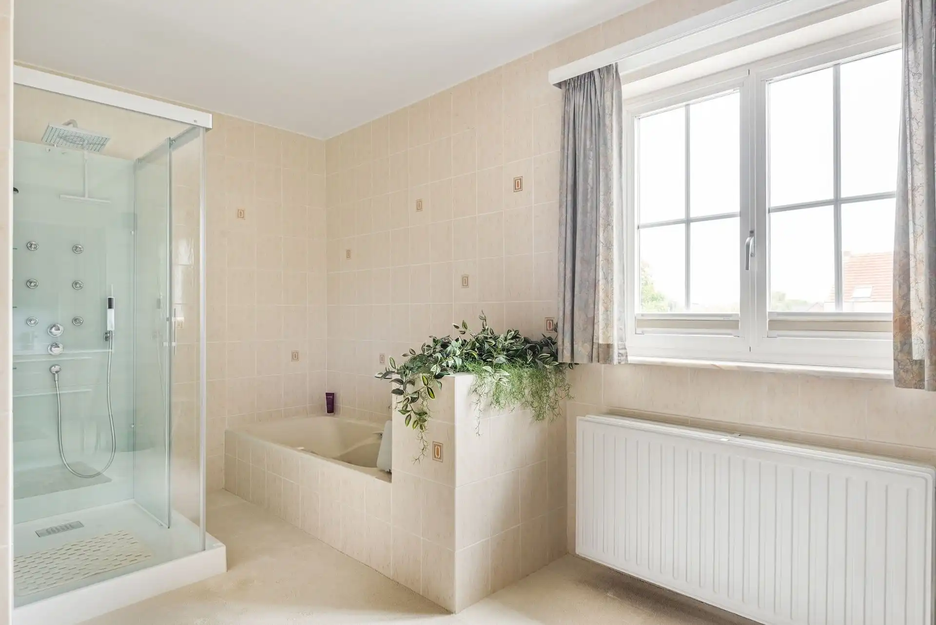 RUIME WONING MET POLYVALENTE RUIMTE foto 22