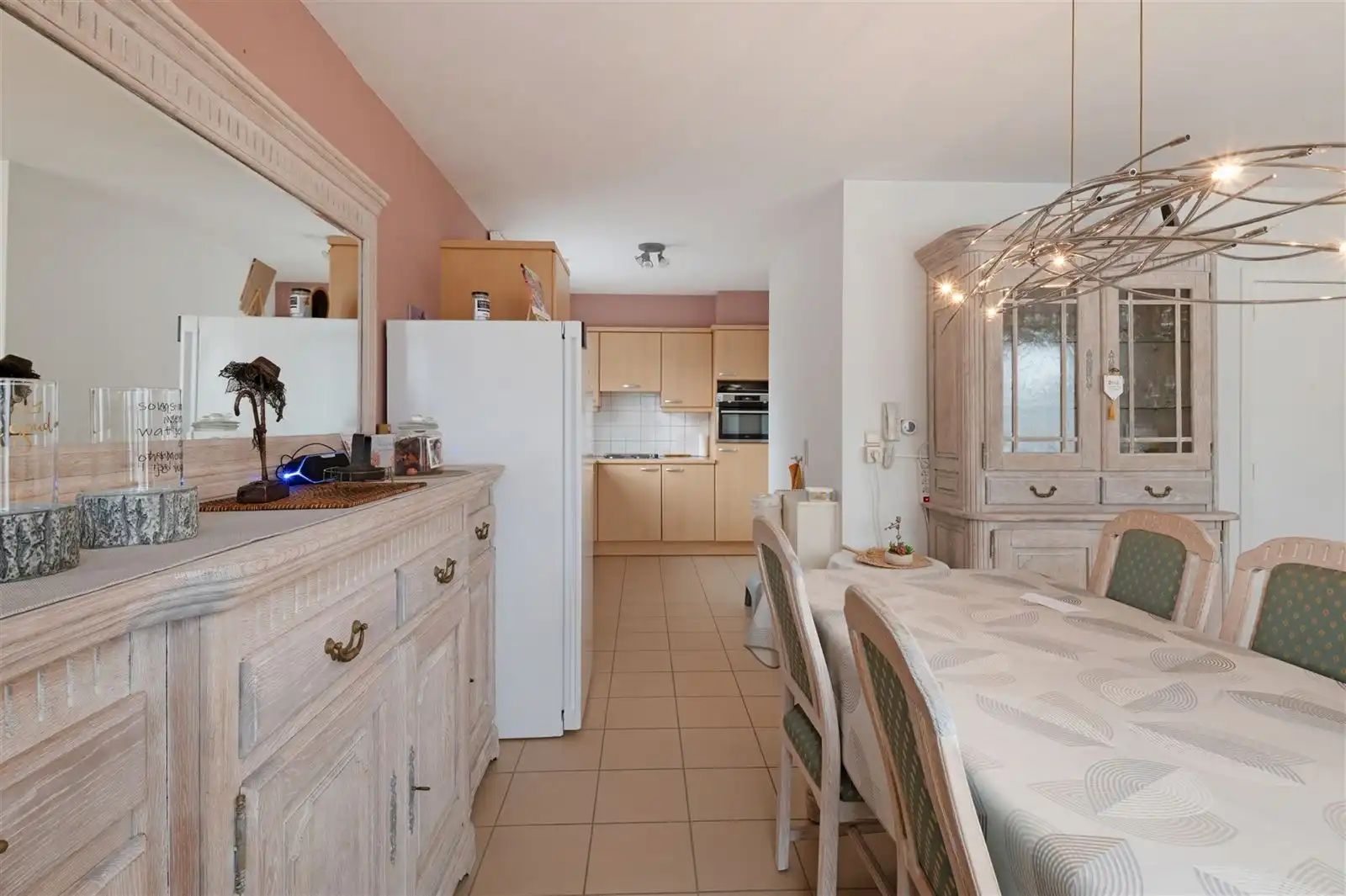 Appartementsgebouw 6 app in centrum  foto 8