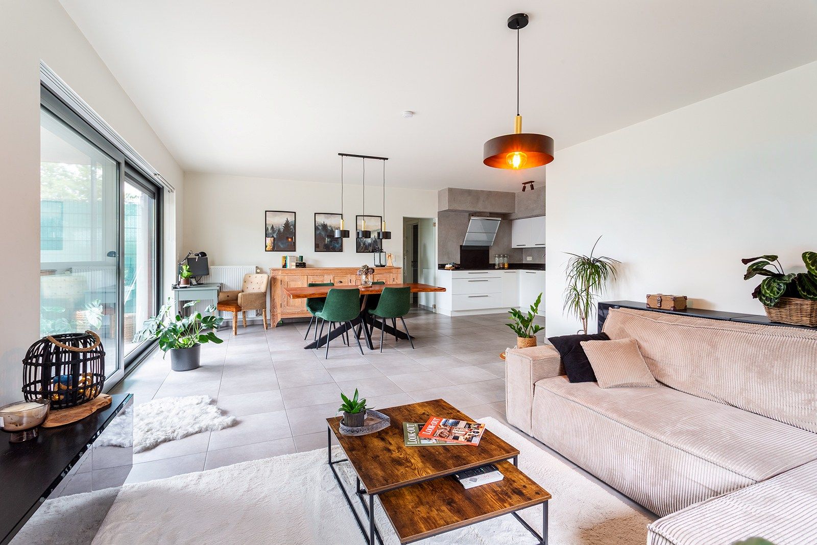 Instapklaar 3-slaapkamer appartement met tuin en moderne afwerking foto 2