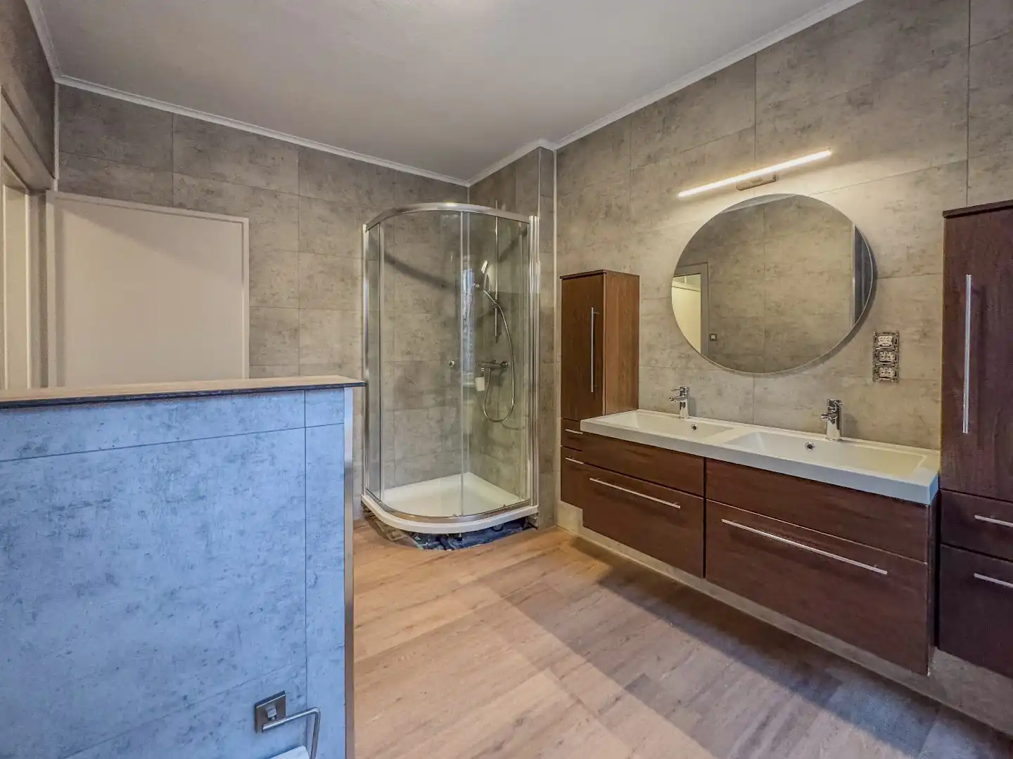 Verrassend ruime woning met 3 slaapkamers en polyvalente ruimte. foto 22