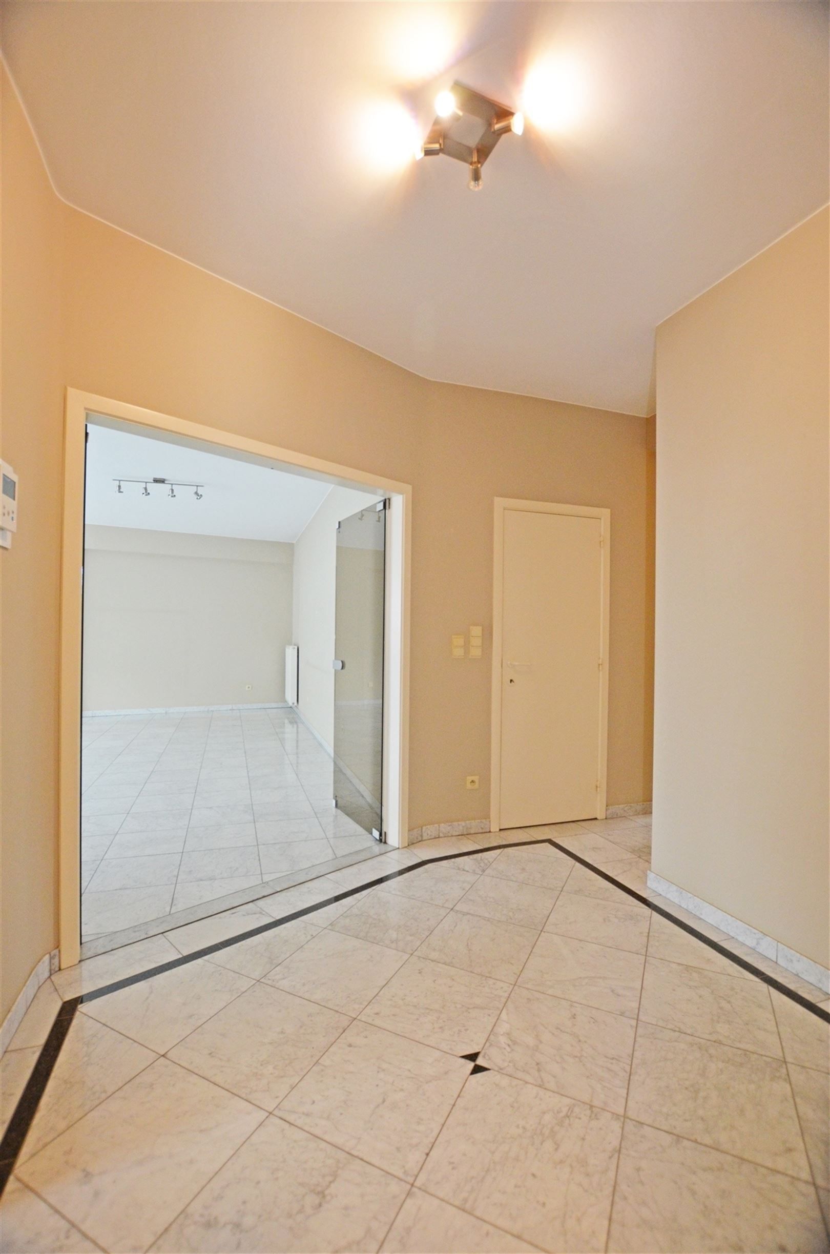 Goed onderhouden appartement in residentie 'Villers' foto 13
