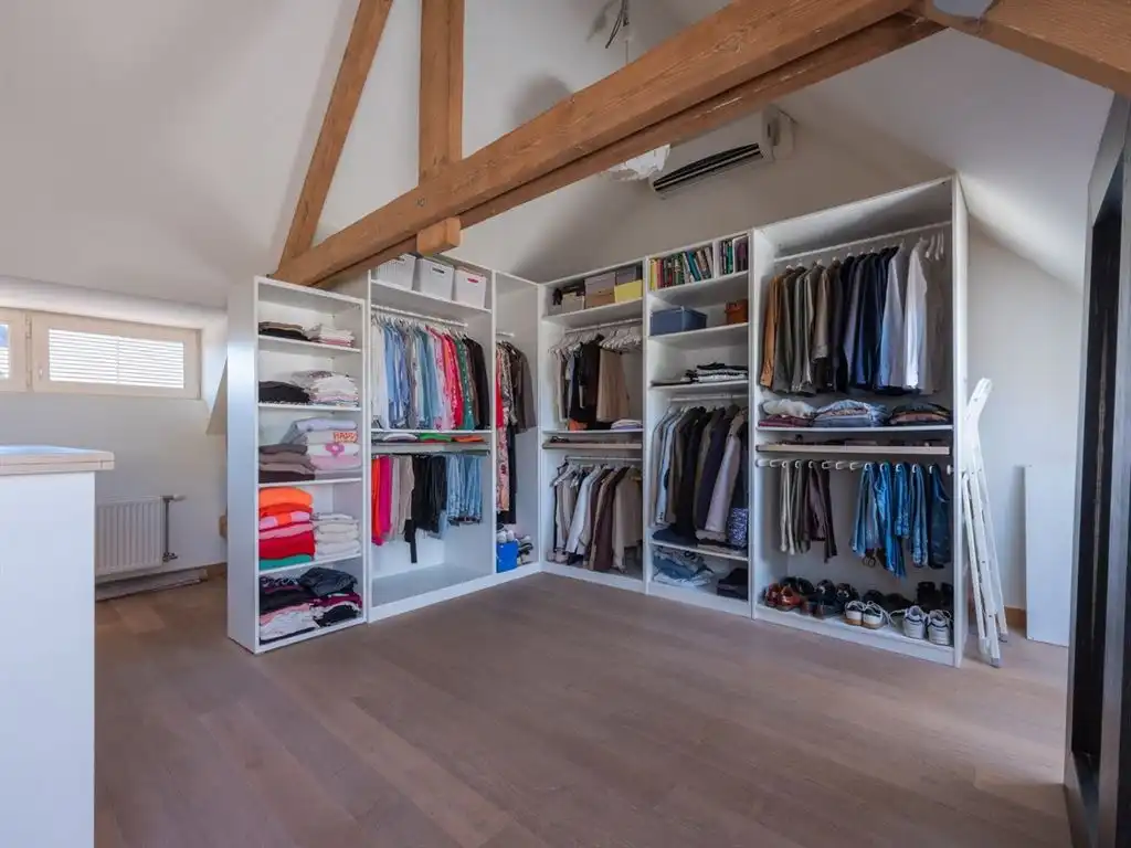 Stijlvol ingerichte woning met handelsruimte in gesloten bebouwing foto 37