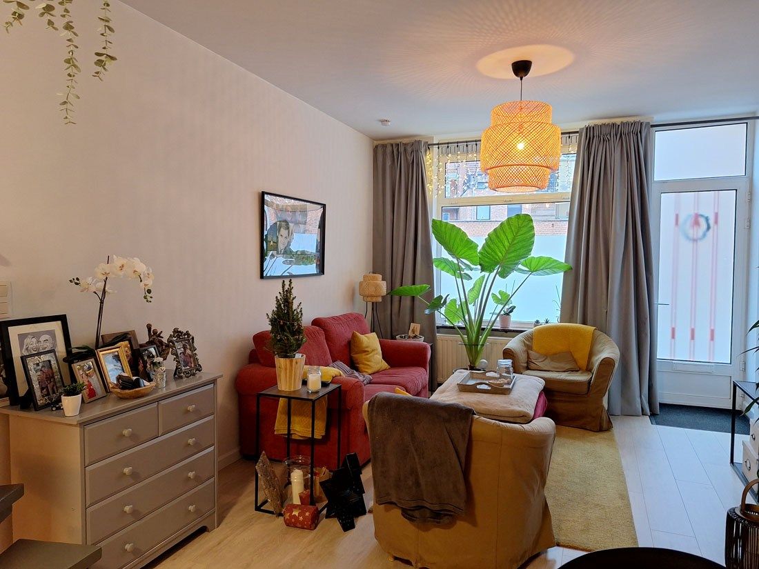 Smaakvol gerenoveerde rijwoning te Hasselt centrum foto 2