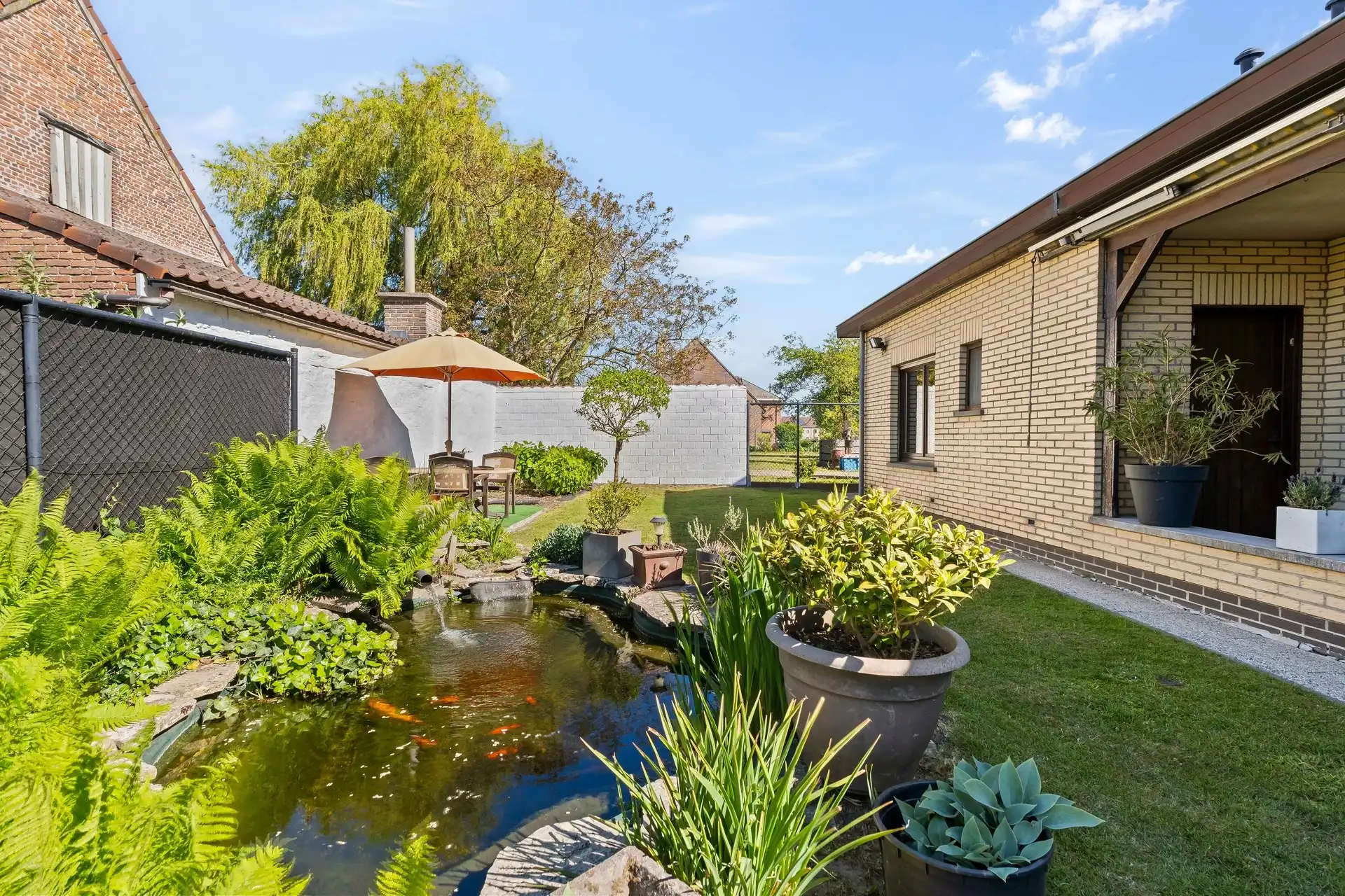Zeer ruime bungalow met grote zolder, op een perceel van 520 m² met 2 garages, in een rustige straat nabij centrum Hamme foto 16