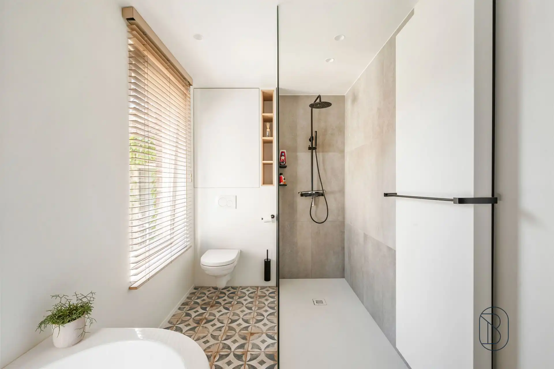 Karaktervolle herenwoning + kantoor en extra nieuwbouwwoning foto 21