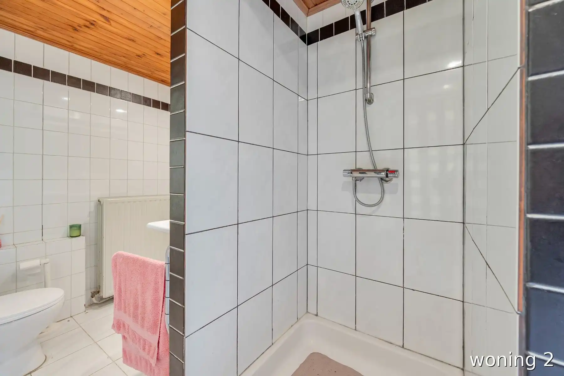 Uniek perceel met 2 volwaardige woningen en gedeelde tuin!  foto 21