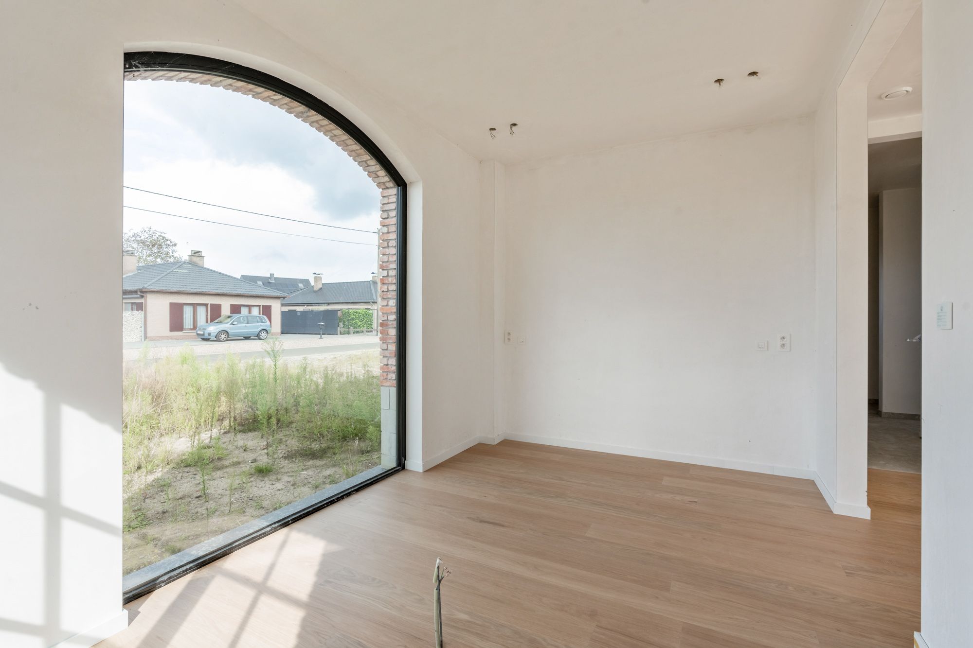 IDEALIS VASTGOED - BIJZONDERE WONING OP EEN KNAP PERCEEL VAN 10A 25CA OP RESIDENTIELE LOCATIE! foto 12