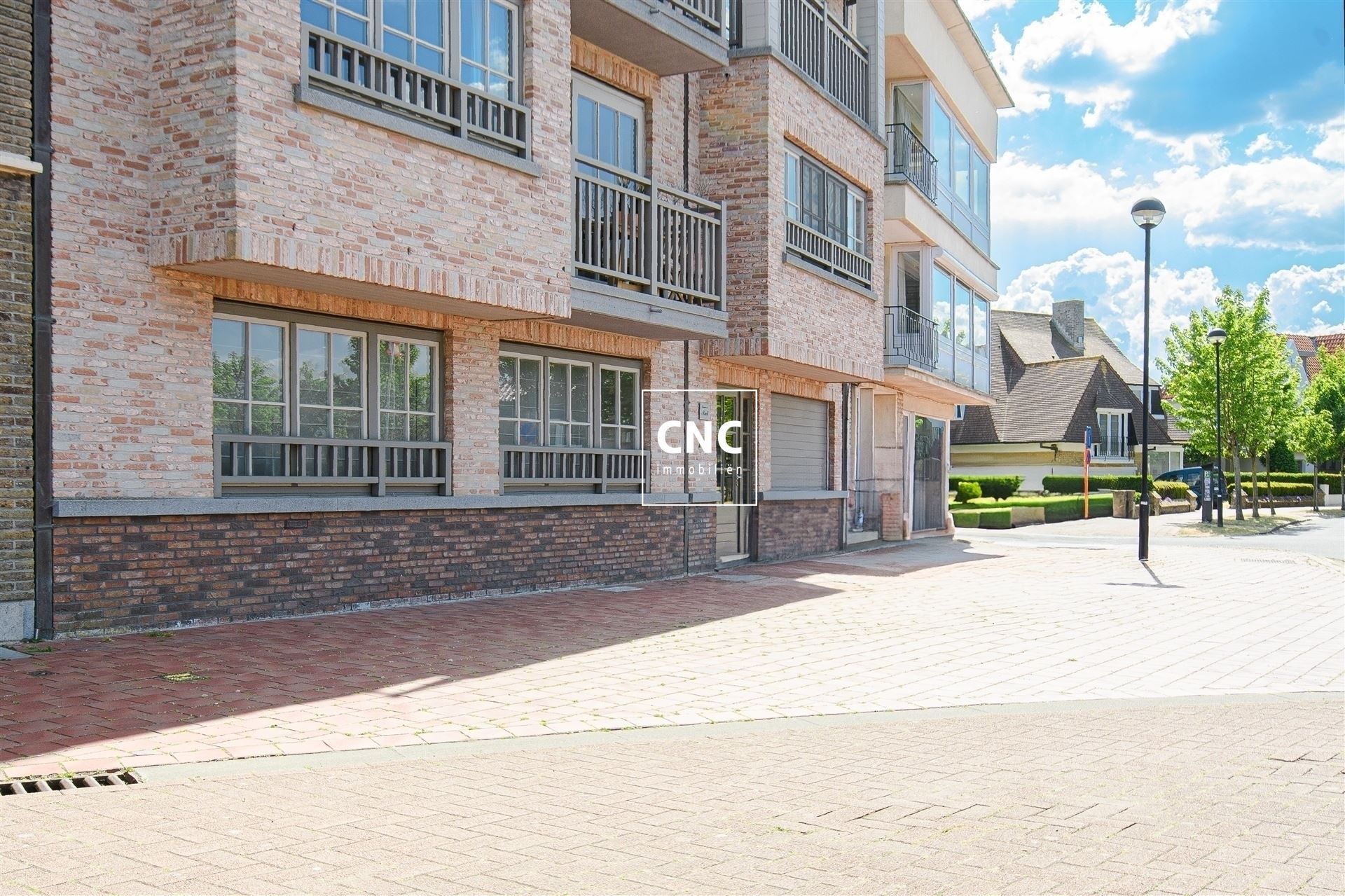 Instapklaar gelijkvloersappartement nabij het Zegemeer foto {{pictureIndex}}