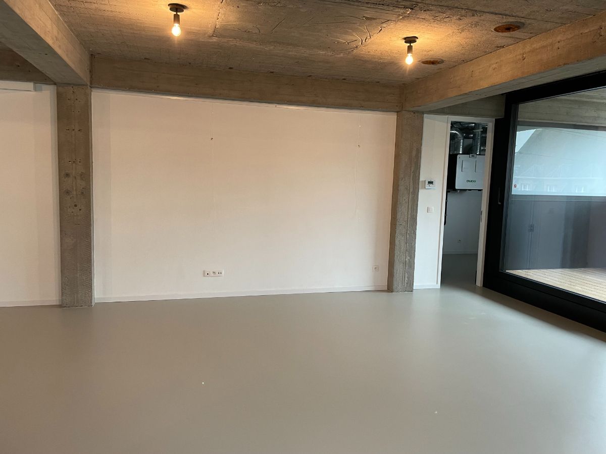 EXCLUSIEF  2-SLAAPKAMER LOFT-APPARTEMENT + overdekt TERRAS &  ruime gelijkvloerse privative inpandige GARAGE (inclusief fietsberging & openlucht AUTOSTANDPLAATS foto 12