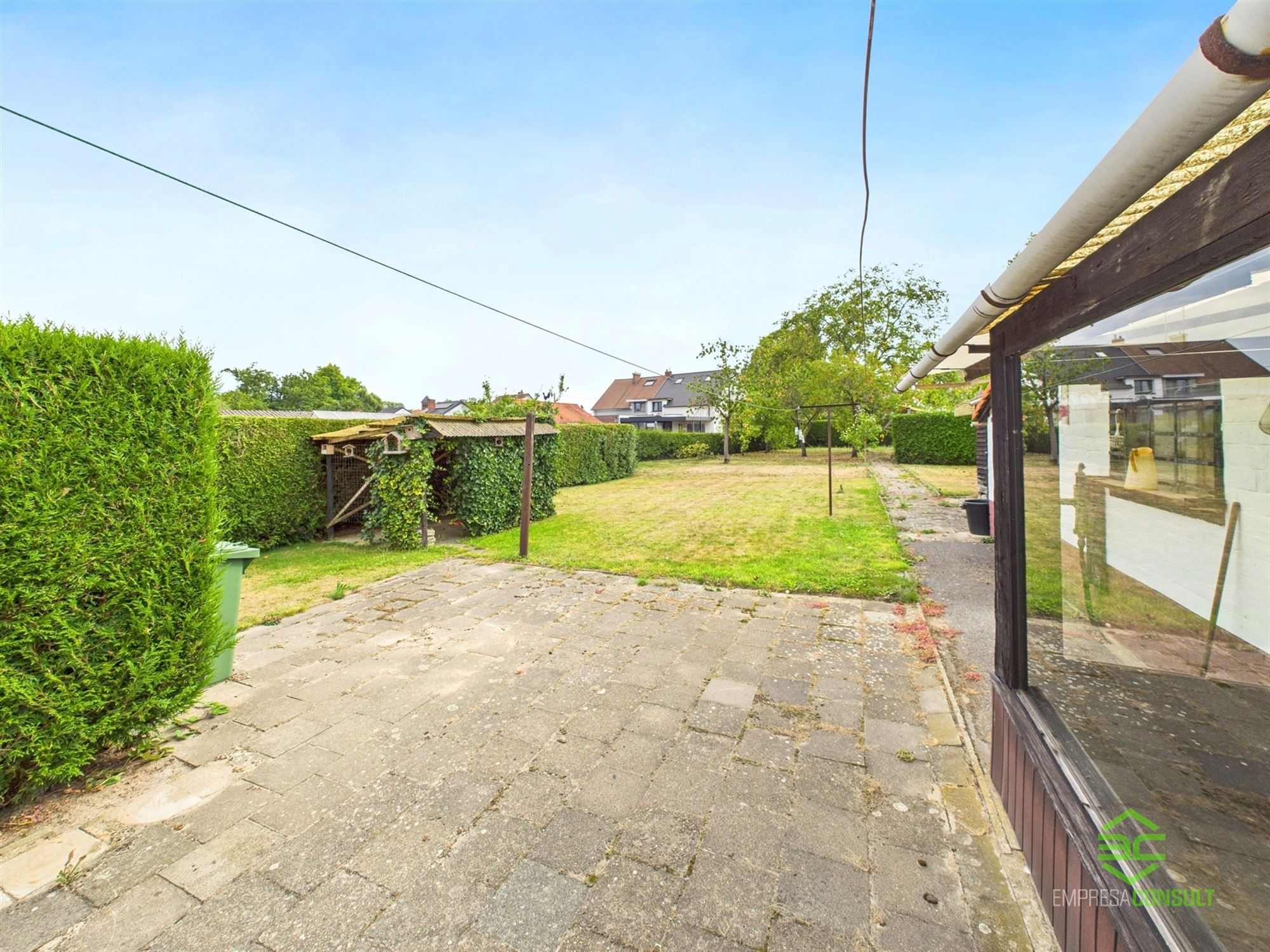 Op te frissen gezinswoning op een rustige locatie! foto 22