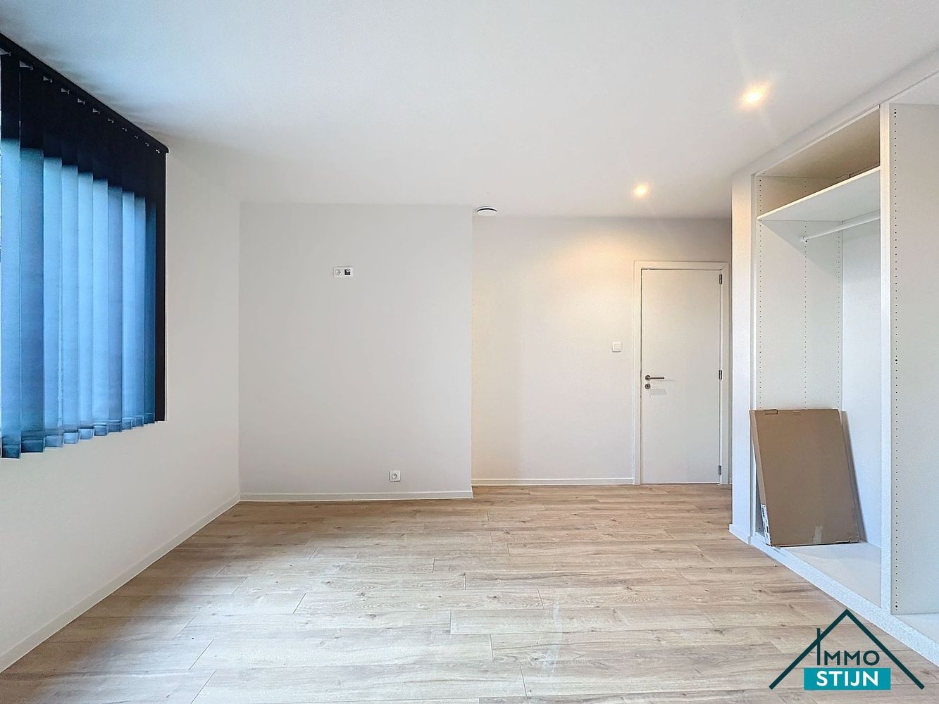 Gelijkvloers appartement met foto 8