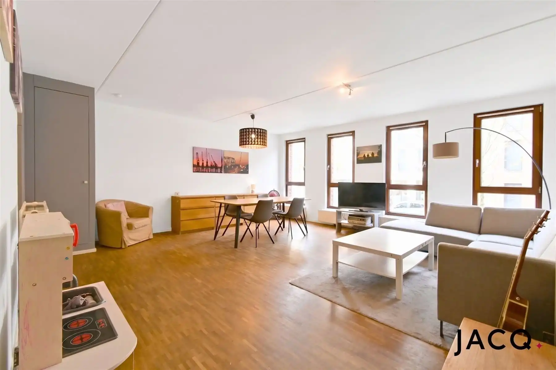 Trendy appartement met 2 slaapkamers op het Eilandje! foto 3