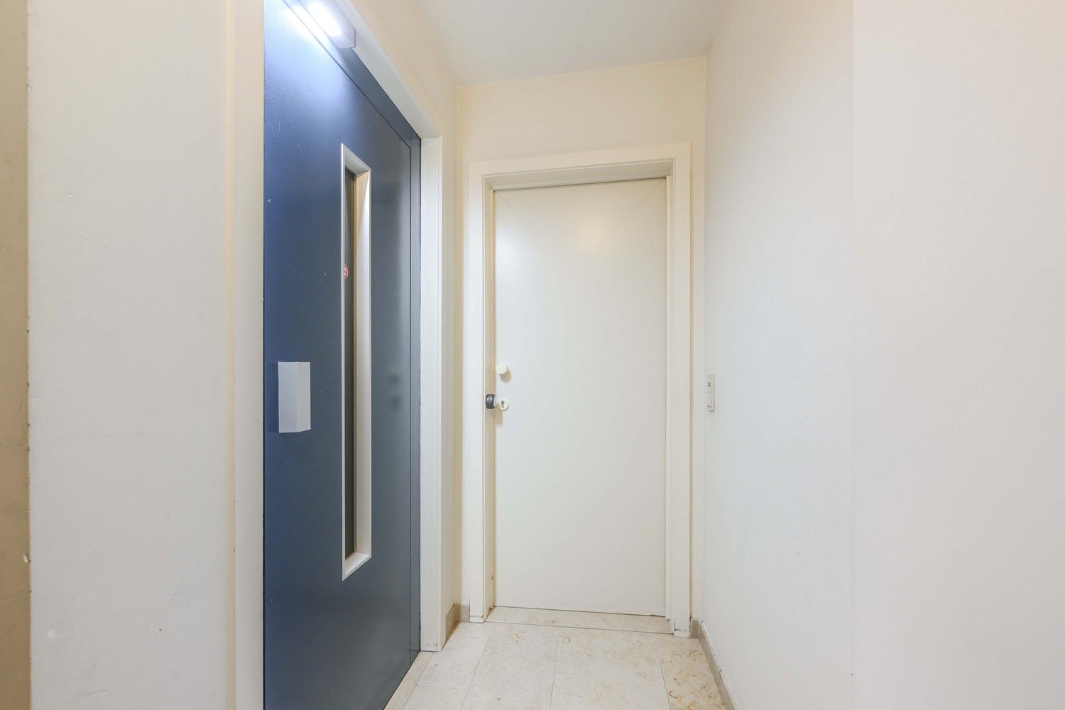 Instapklaar appartement te Tielt. foto 2