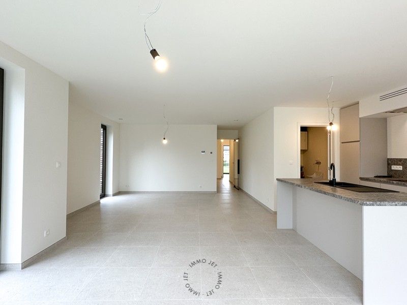 Prachtig gelegen nieuwbouwappartement met twee slaapkamers, tuin en autostaanplaats foto 7