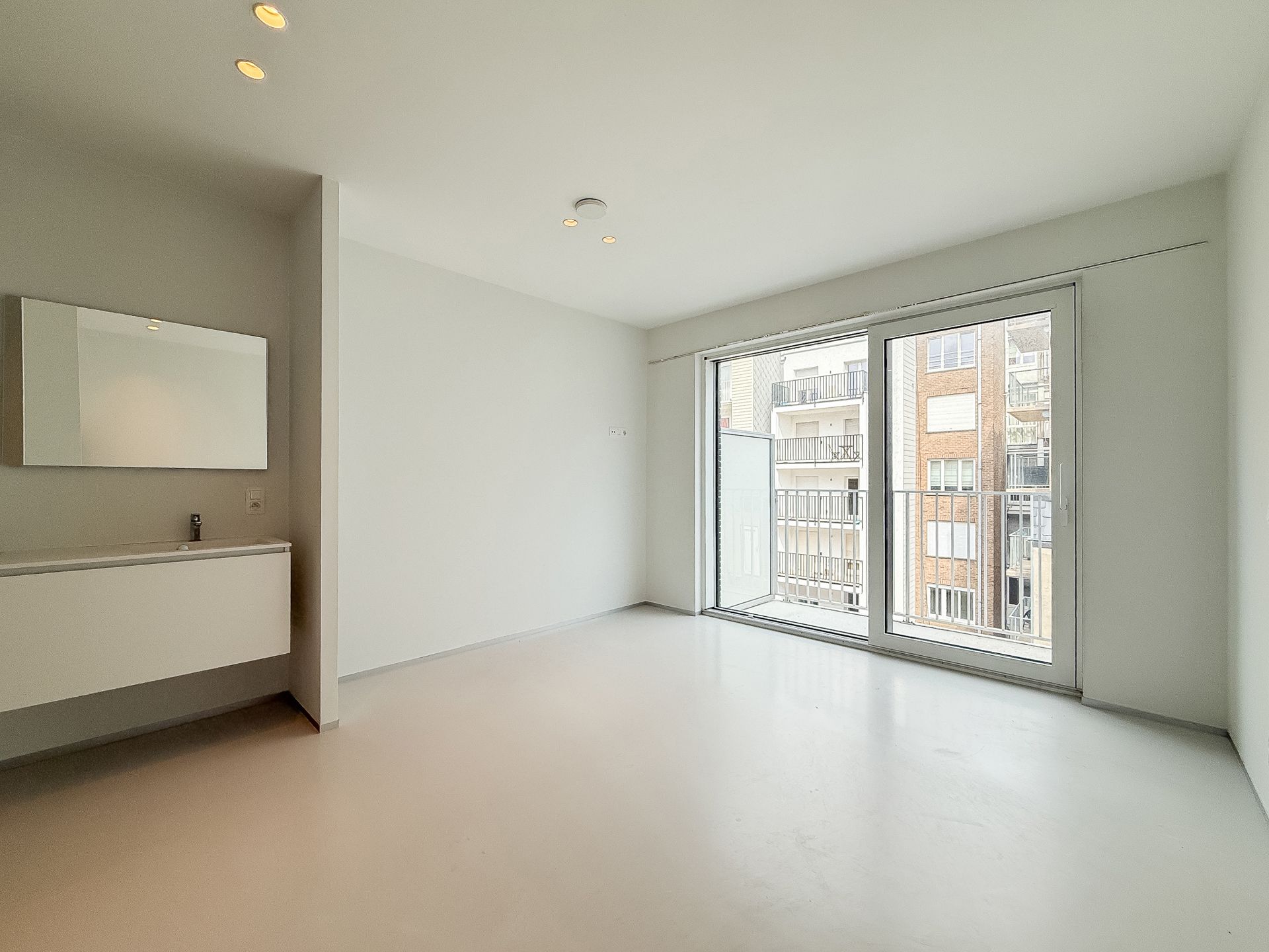 Stijlvol en lichtrijk appartement op toplocatie in het Zoute foto 15