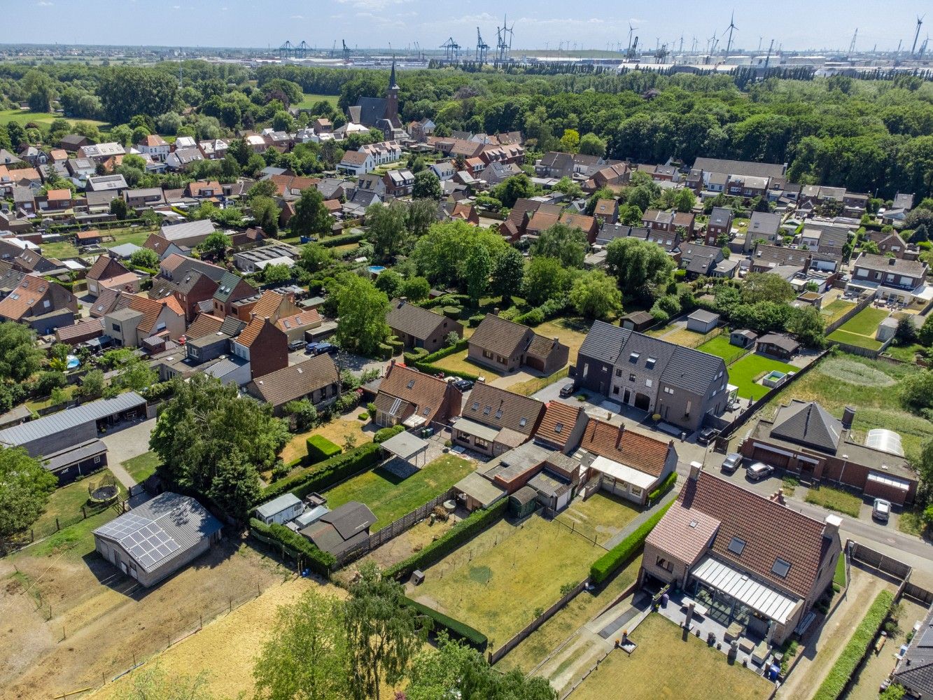 Tof gelegen, te renoveren woning met 2 slpk., garage en tuin foto 35
