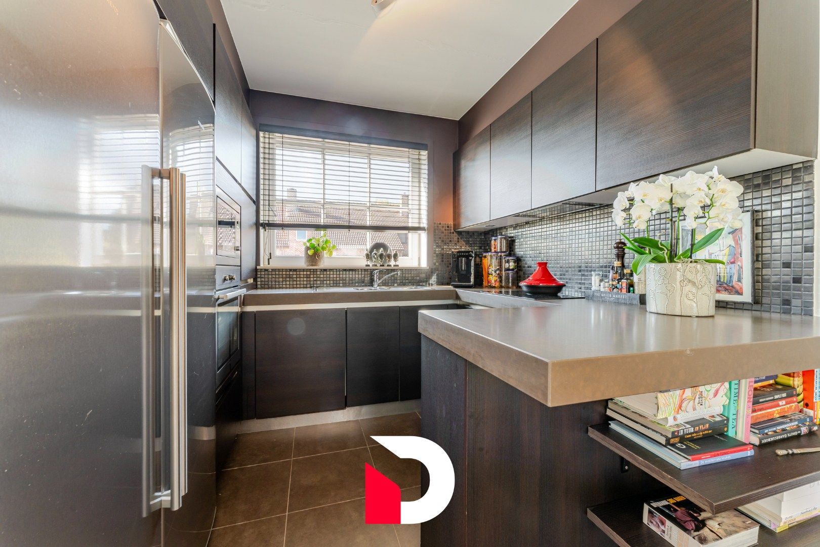 Charmante halfopen en instapklare woning in centrum Moerkerke foto 11