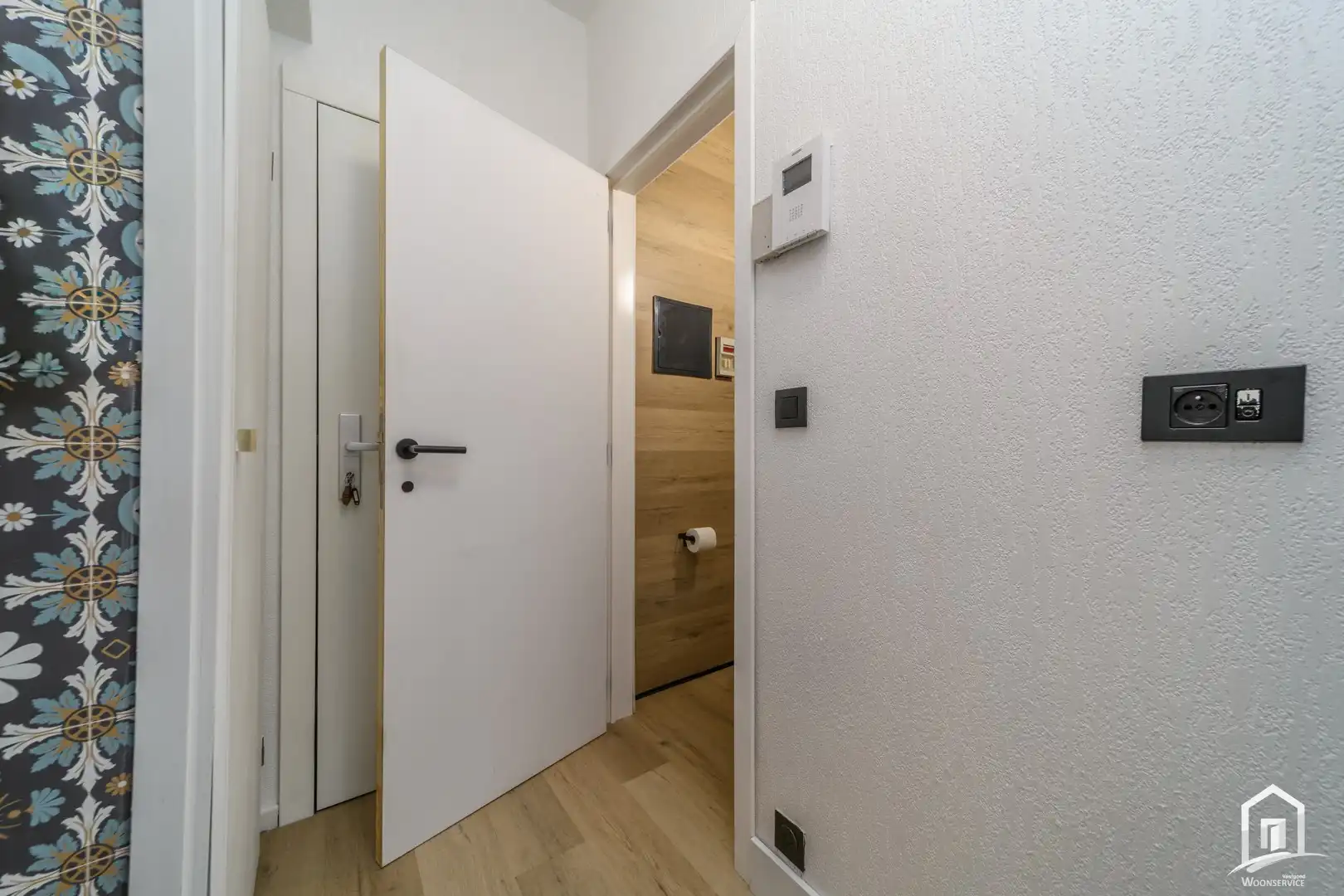 Gerenoveerd en instapklaar 1-slaapkamerappartement  in hartje Aalst foto 2