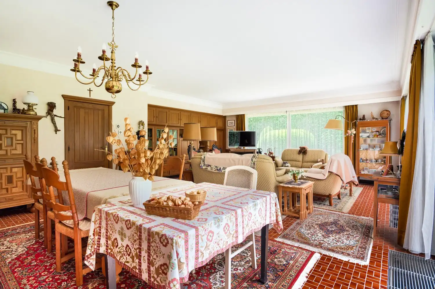 Ruime woning met 4 slaapkamers op een riant perceel te Schoten! foto 7