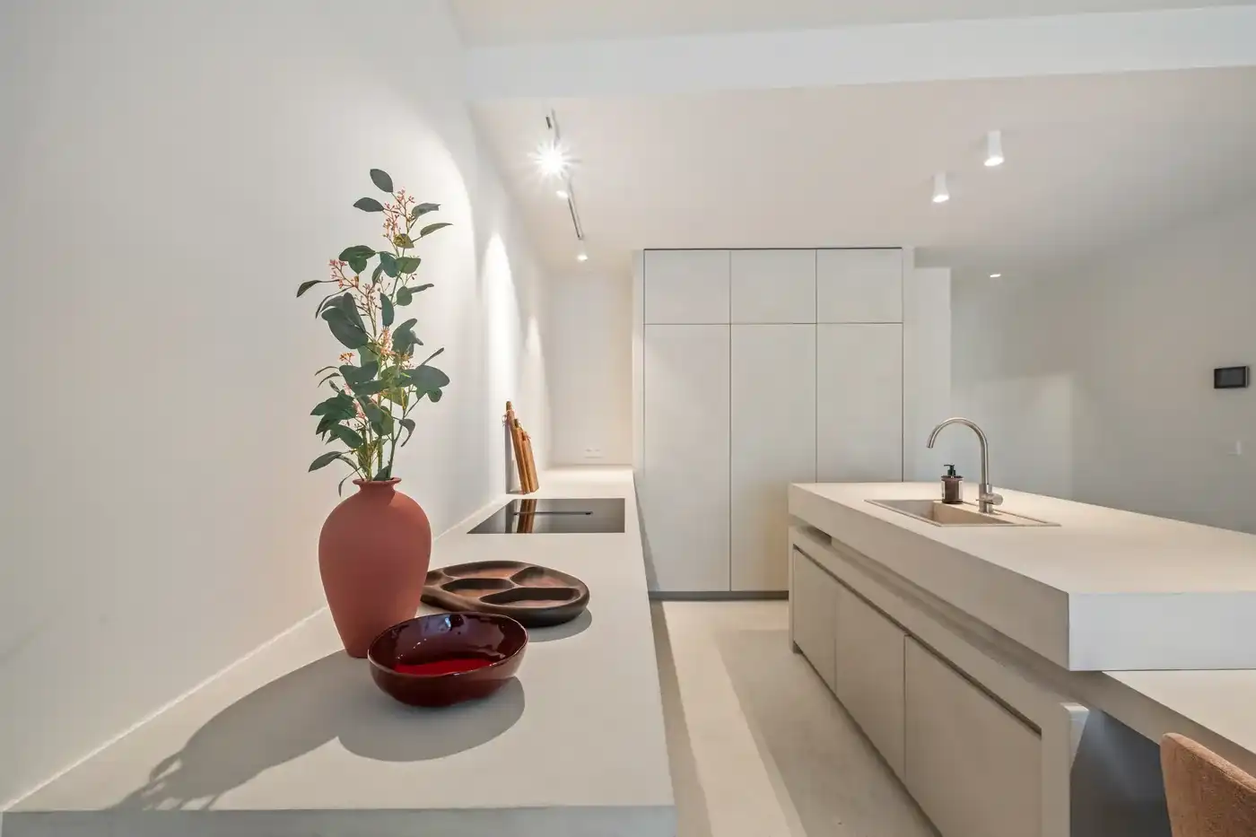 Instapklare ruime nieuwbouwwoning met 4 slaapkamers nabij het centrum en de markt van Knokke. foto 8