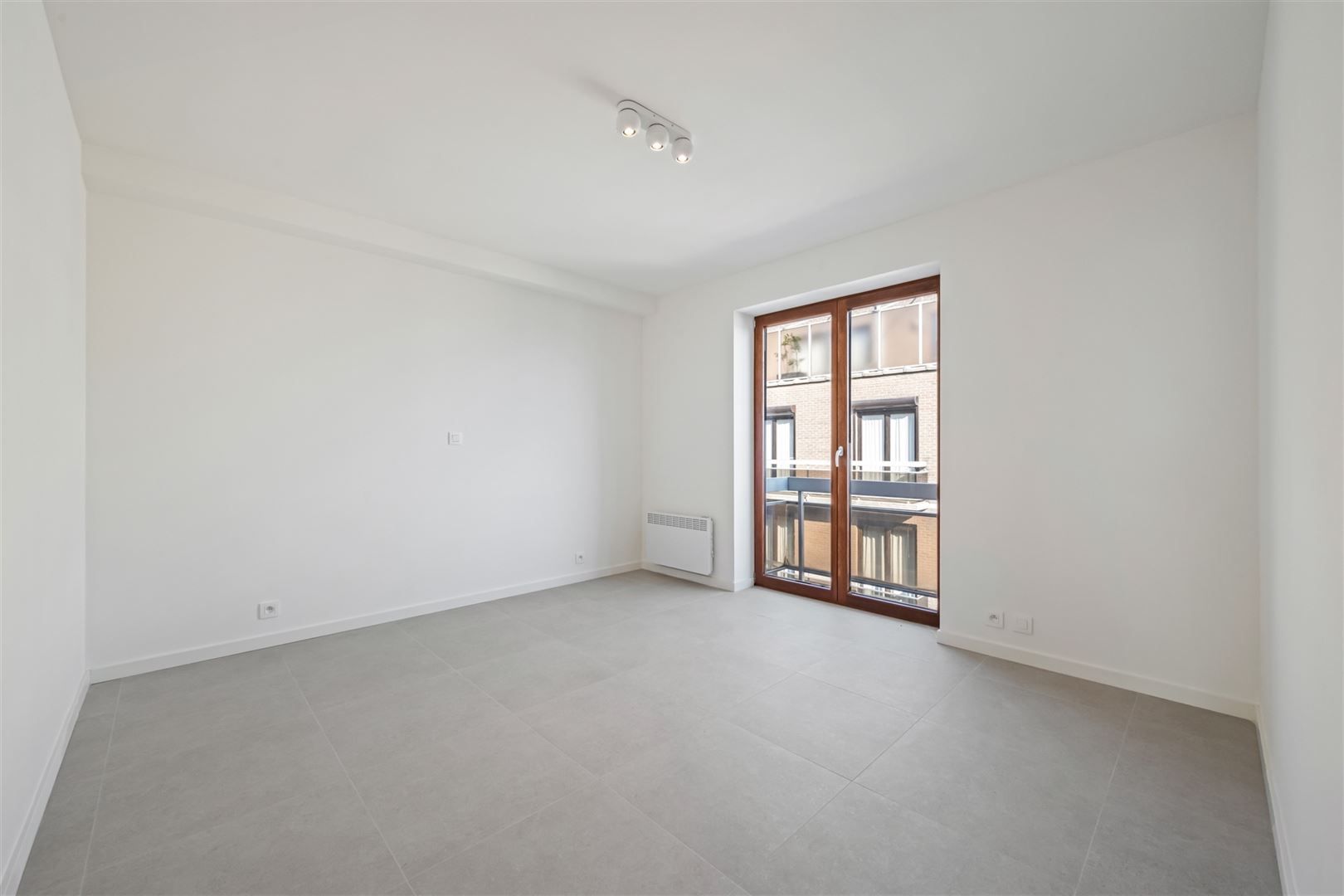 Uniek tweekamerappartement op toplocatie aan de Zeedijk! foto 9