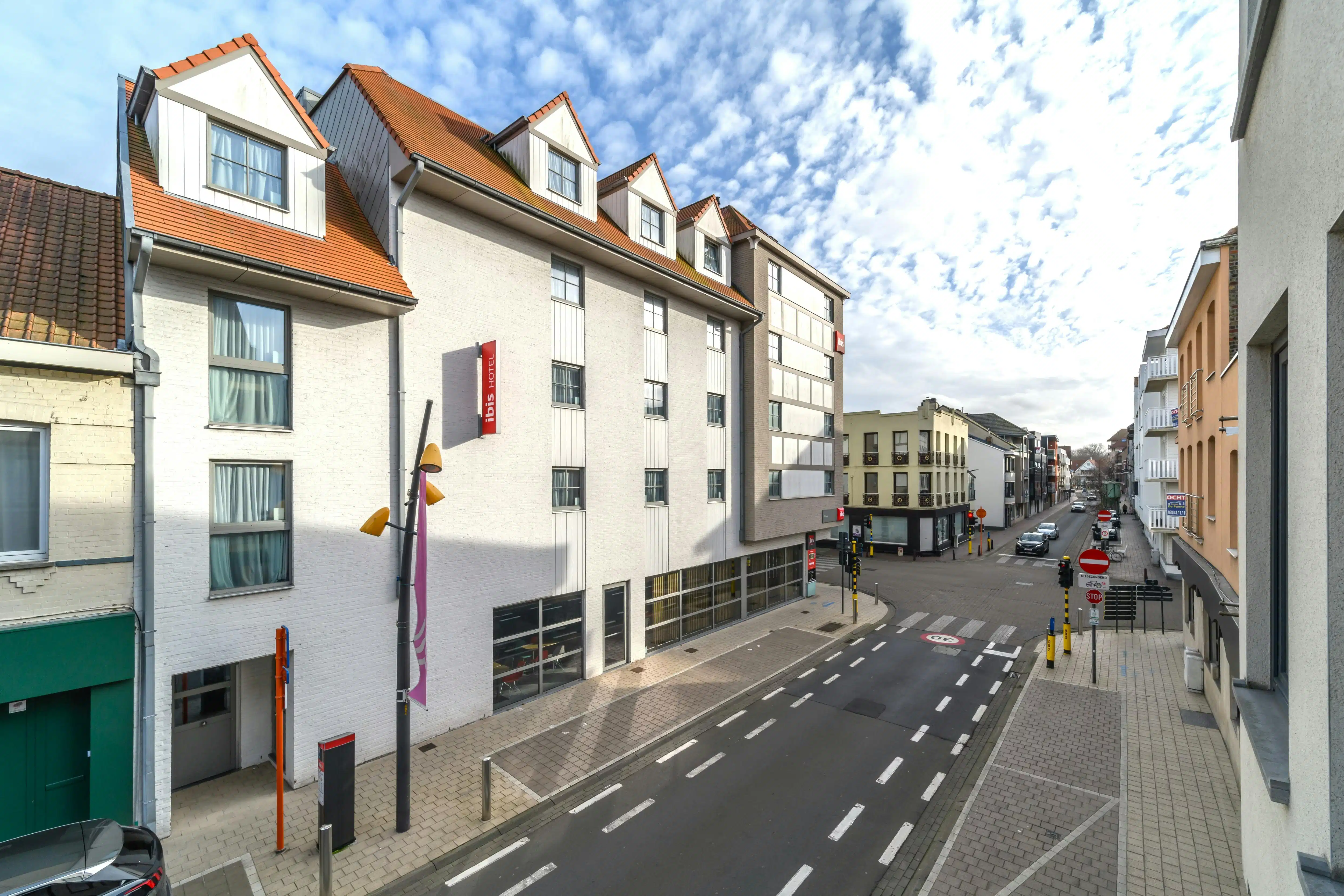 Hotelkamer te koop in Ibis De Panne foto 9