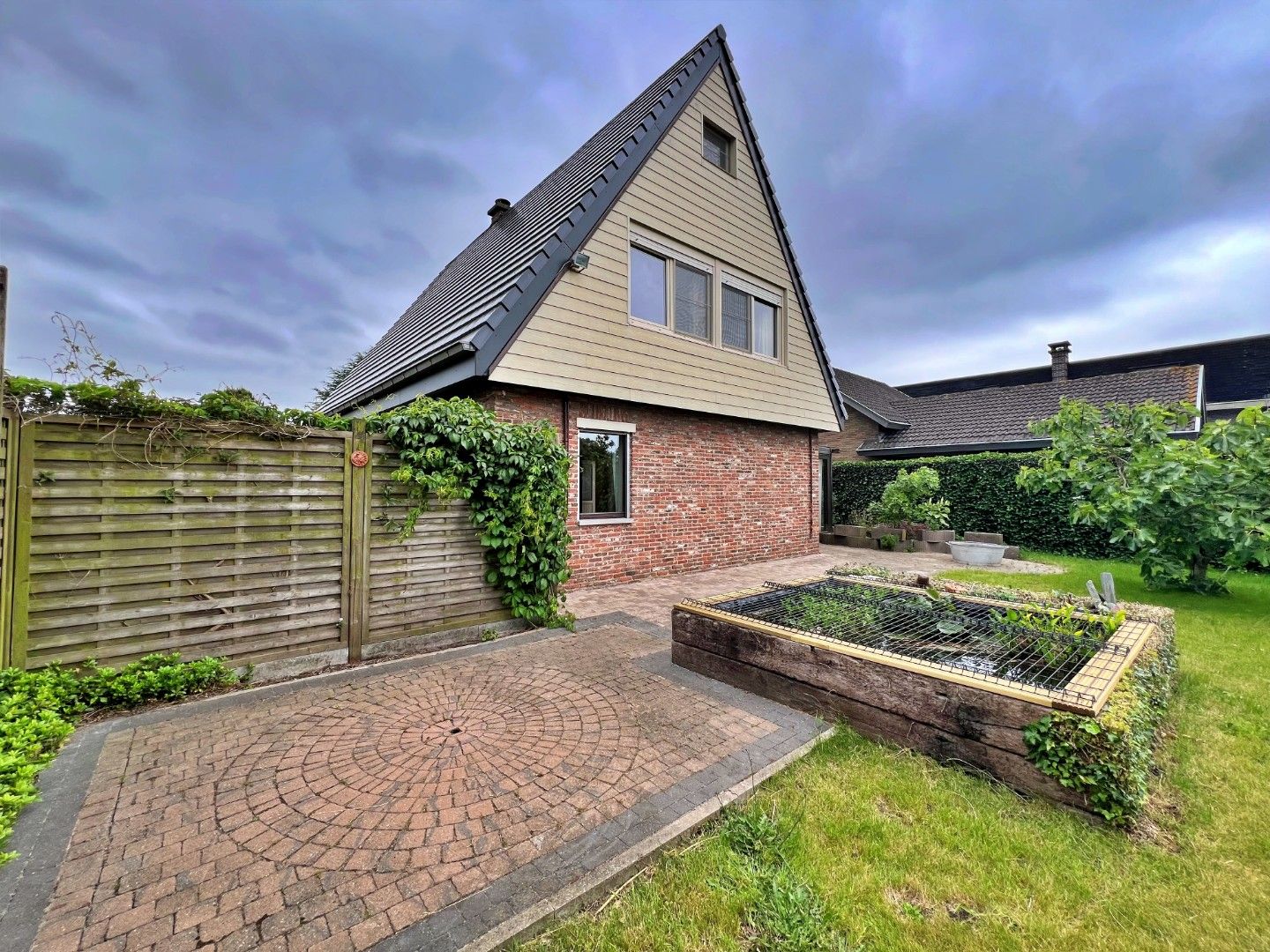 Open bebouwing met drie slaapkamers te huur in Lovendegem foto 4