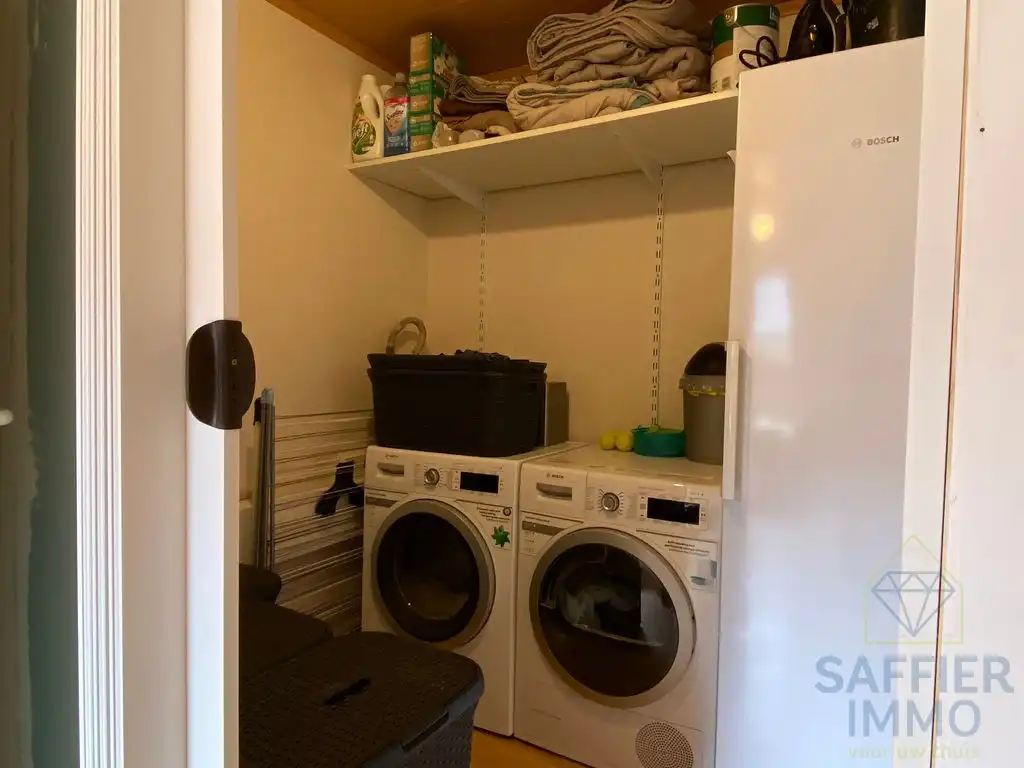 Huis met twee slaapkamers, verschillende staanplaatsen en tuin te huur in Ingelmunster foto 10