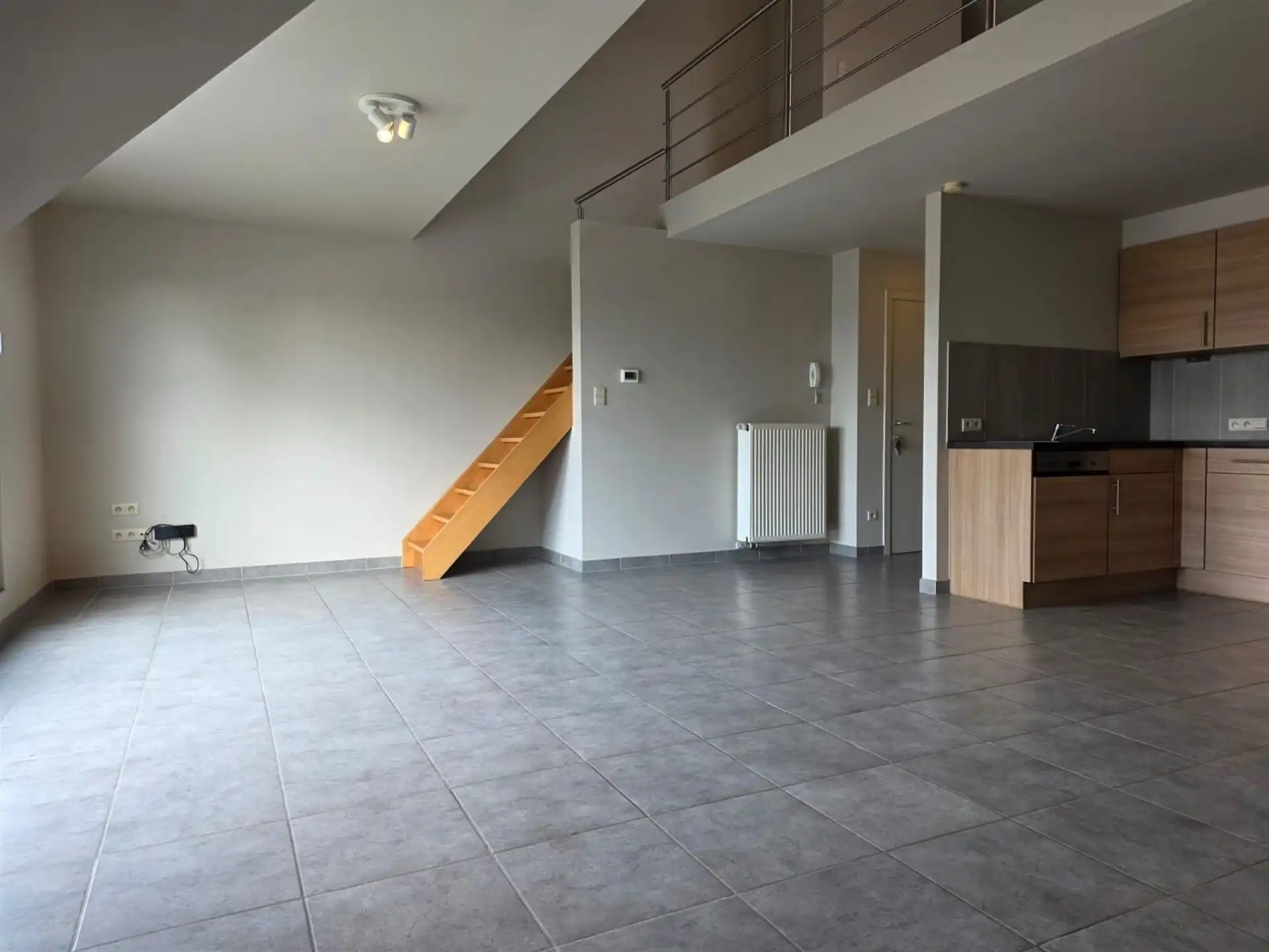 Instapklaar ruim en energiezuinig appartement met zuidgericht terras en garage foto 5