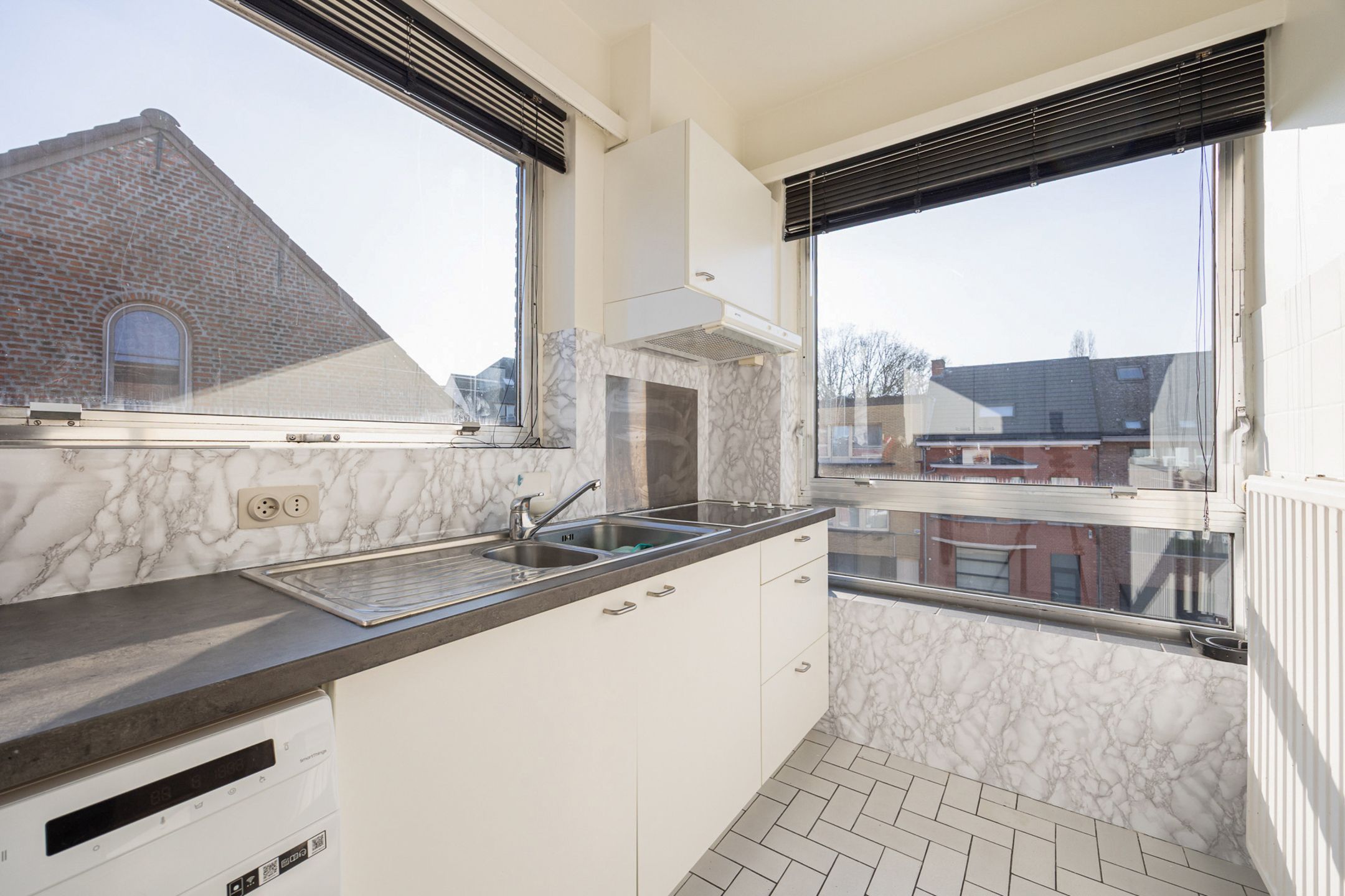 Instapklaar appartement met 2 slaapkamers op toplocatie!  foto 11