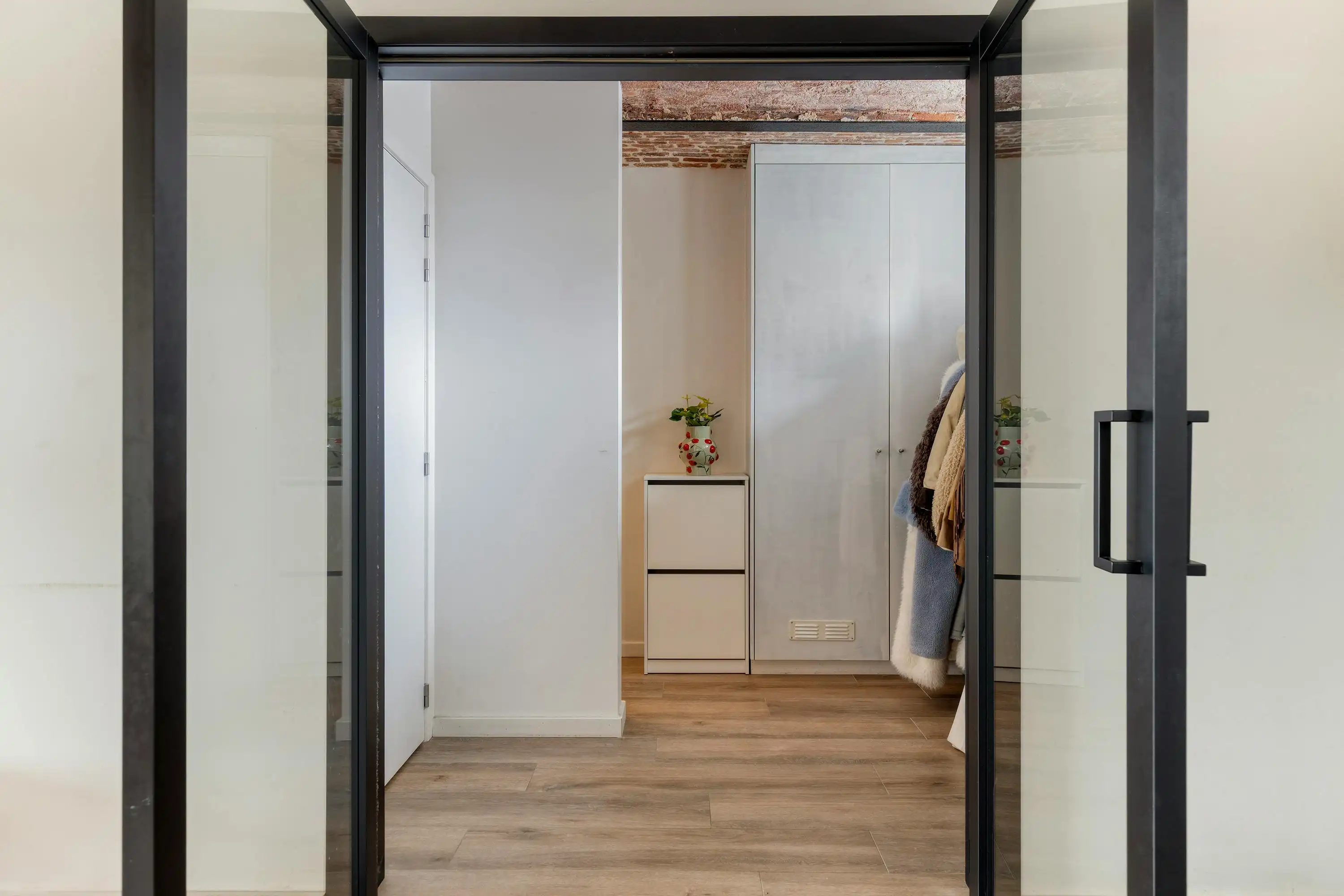 Karaktervol en energiezuinig huis te koop in Brugge foto 11