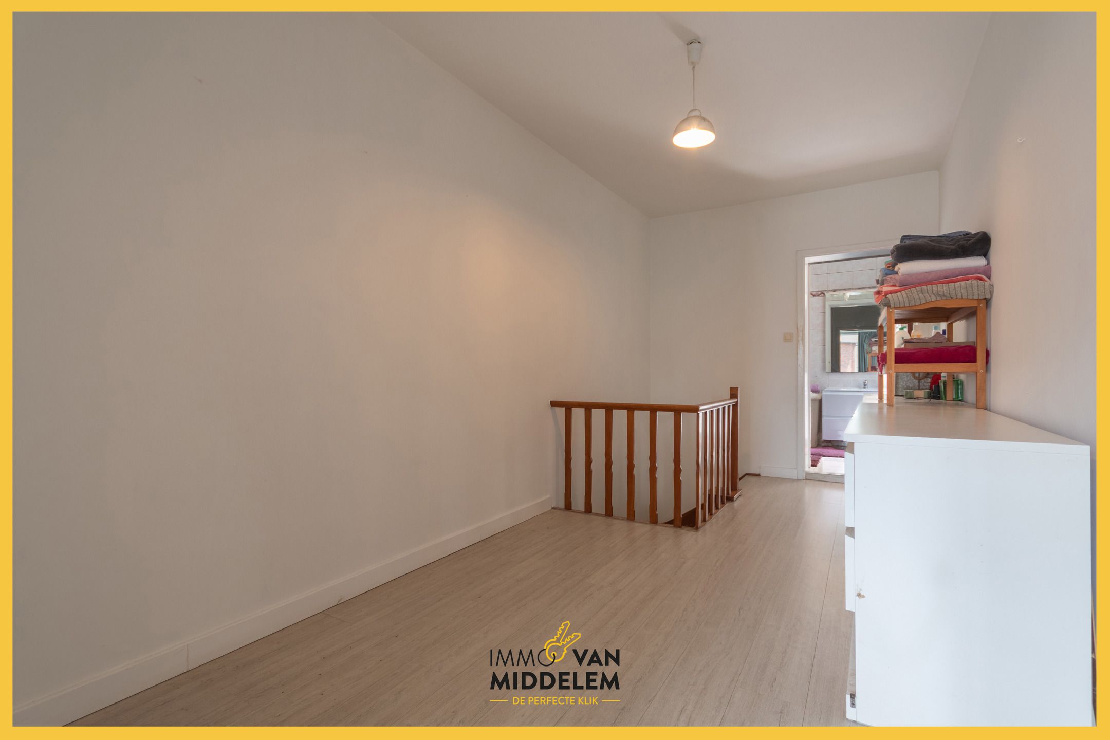 GEZINSWONING MET 3 KAMERS, TUIN EN GARAGE foto 11