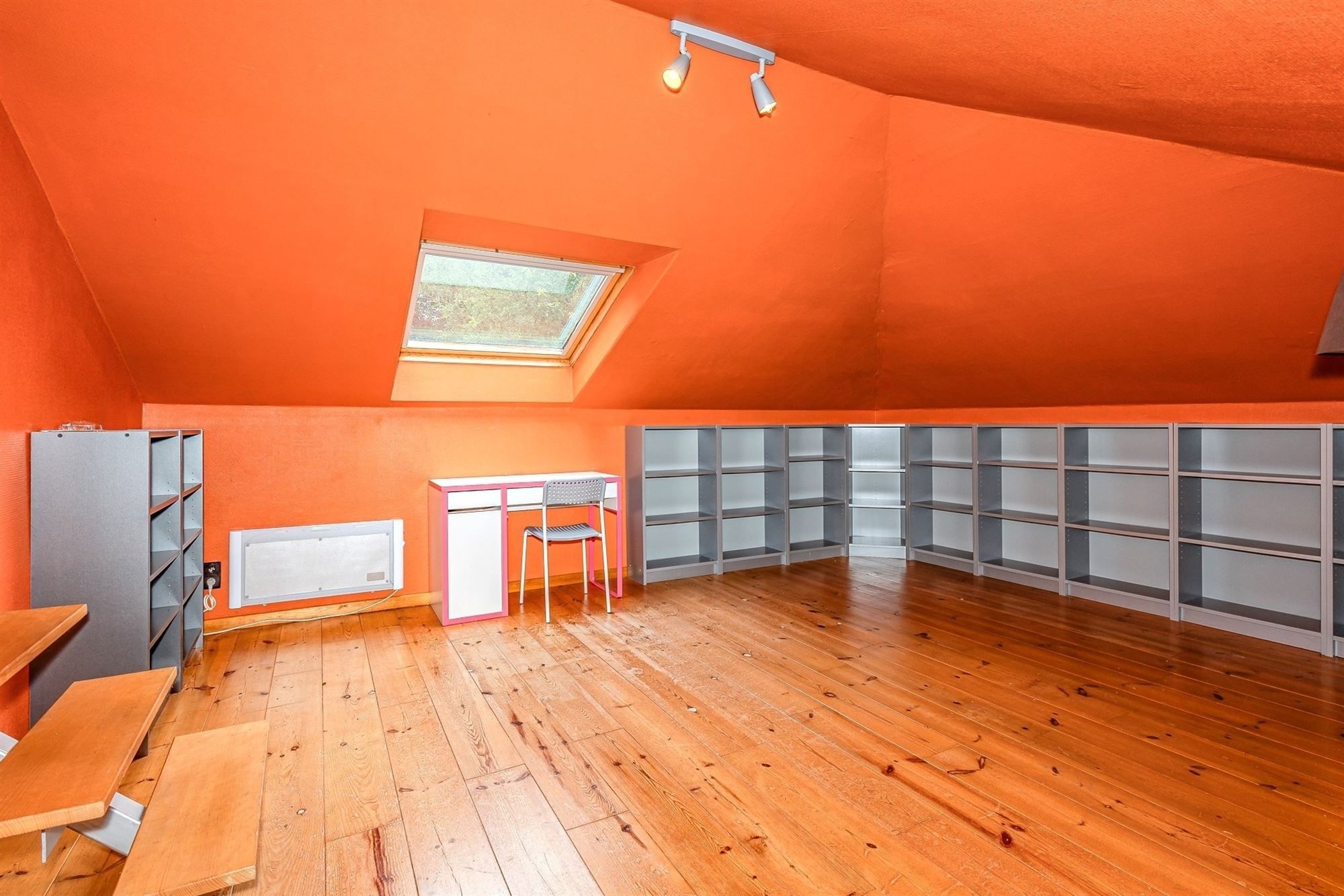 Charmante villa met 3 slaapkamers in Spaanse stijl te koop in Zoersel foto 13
