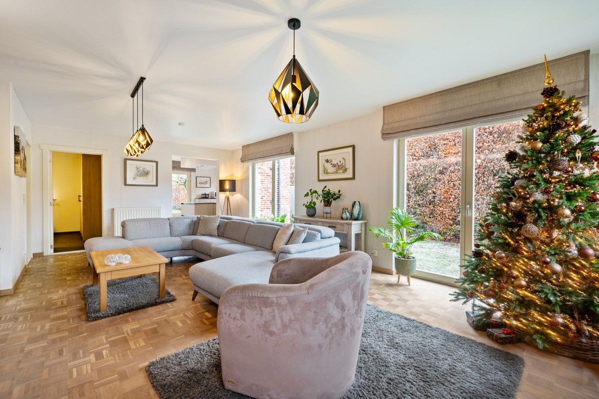 Thuiskomen in alle rust - charmante woning met 4 slaapkamer op 645 m² in doodlopende straat. foto 8